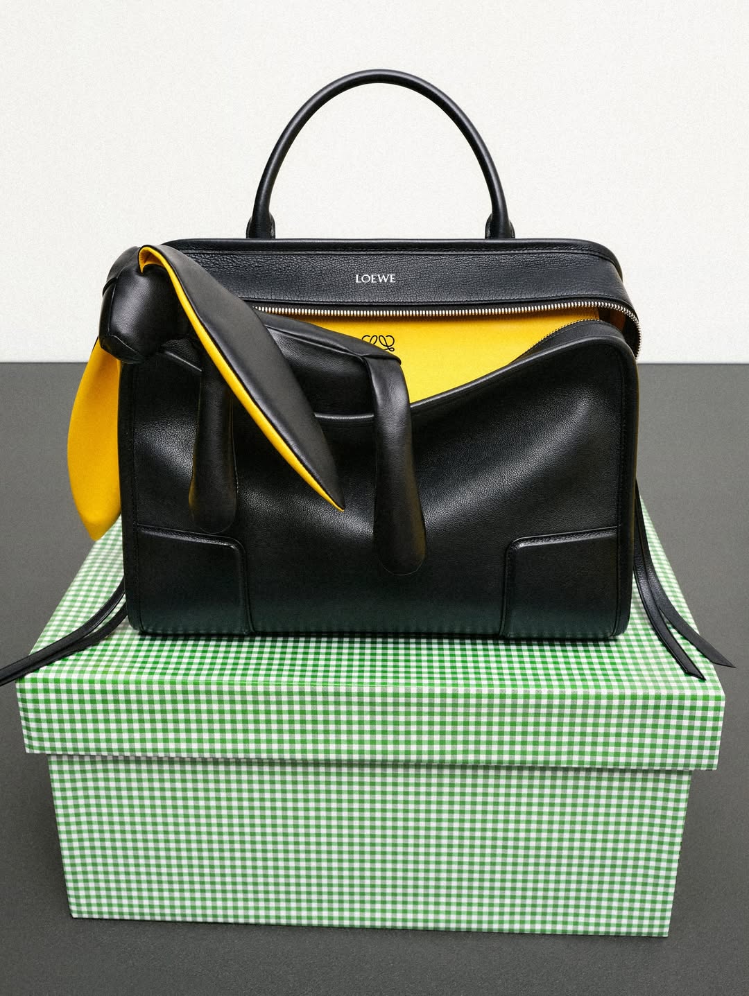 Post-production for @loewe’s Fall-Winter 2026 sh...