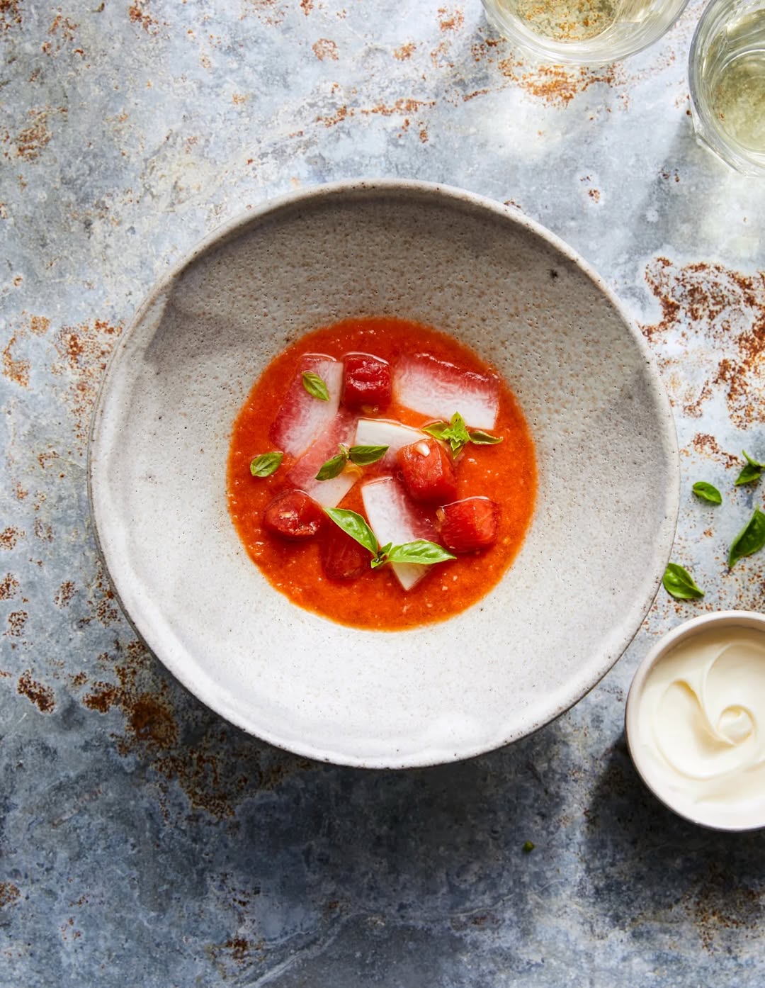 We’re cooling off with this incredible tomato and watermelon gazpacho 🍅 🌿 🍉 

Food styling by Nathan Carrabba @nathanrcarrabba 

Photography by Charity Burggraaf @charitylburggraaf 

#foodstyling #foodphotography #foodart #foodstylist #stilllifephotography #editorialfood #seasonaleats #beautifulcuisines #hautecuisines #chefstalk #feedfeed #thefeedfeed #food52 #gatheringslikethese #tastespotting #f52grams #huffposttaste #eeeeeats #fromabove #onmytable #thenewhealthy #foodcreatives #artofplating #gastronomy #styledfood #seasonalfood #summereats #endofsummer #gazpacho #watermelonlove