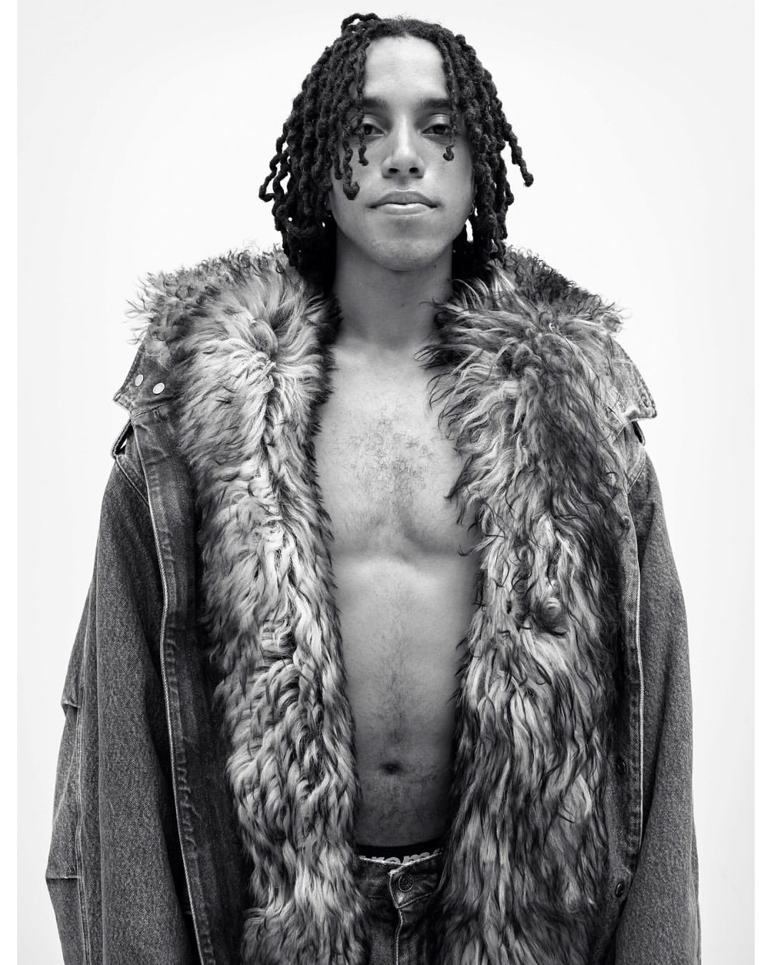 Gray Sorrenti X Re-Edition Magazine Nov. 25