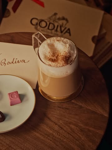 Jenna Gang X GODIVA Dec. 25