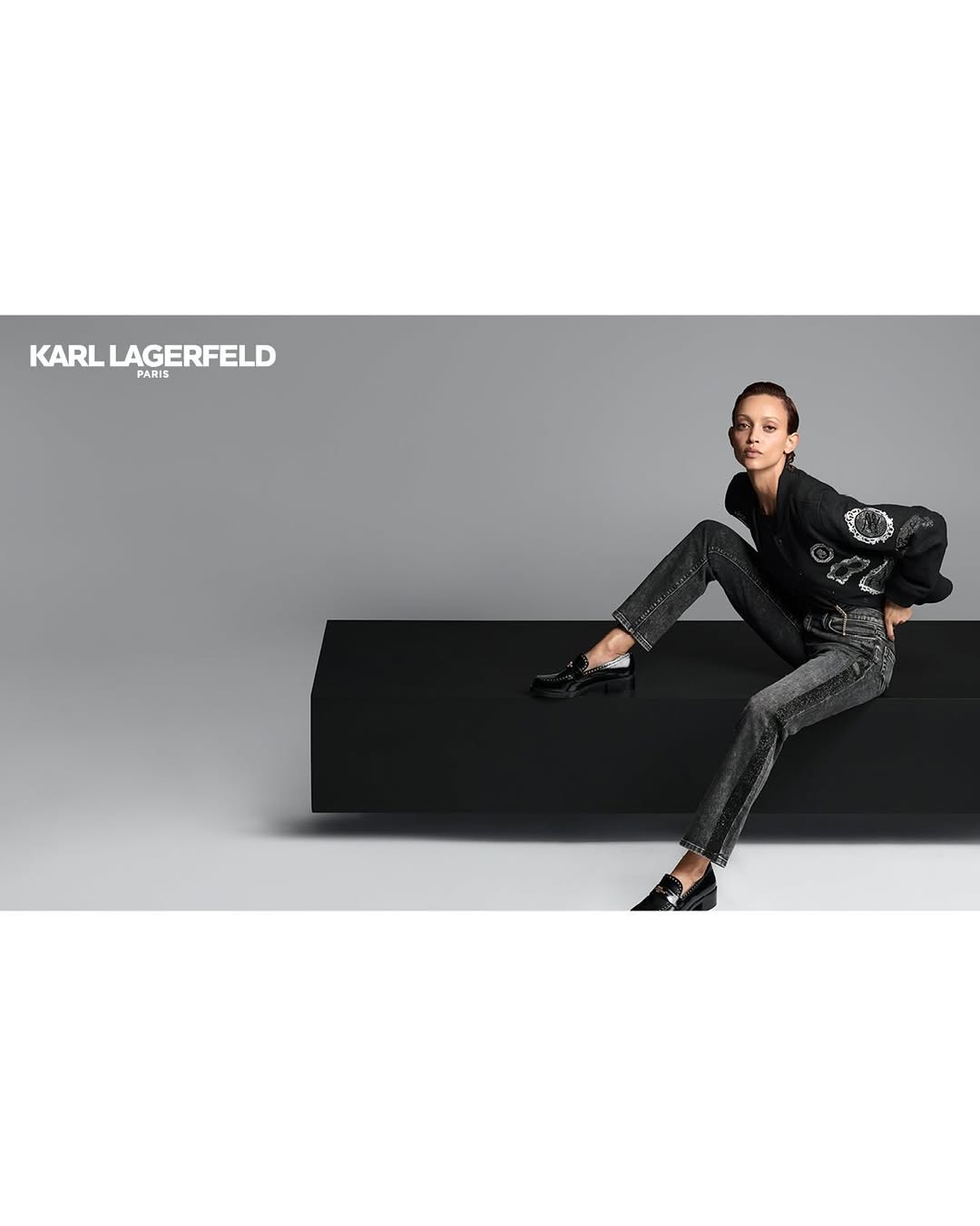 KLP FALL 25
Photo @chriscolls @serlin.art 
Style @celiaazoulay @thewallgroup 
Makeup @maudlaceppe @homeagency 
Hair @wardhair4real @homeagency 
Set @jackrflanagan 
Model @bettyschupp @thelionsmgmt 
Production @jeremieroumilhac @mialacommare 
Creative @bigandpartners 
Client @karllagerfeld