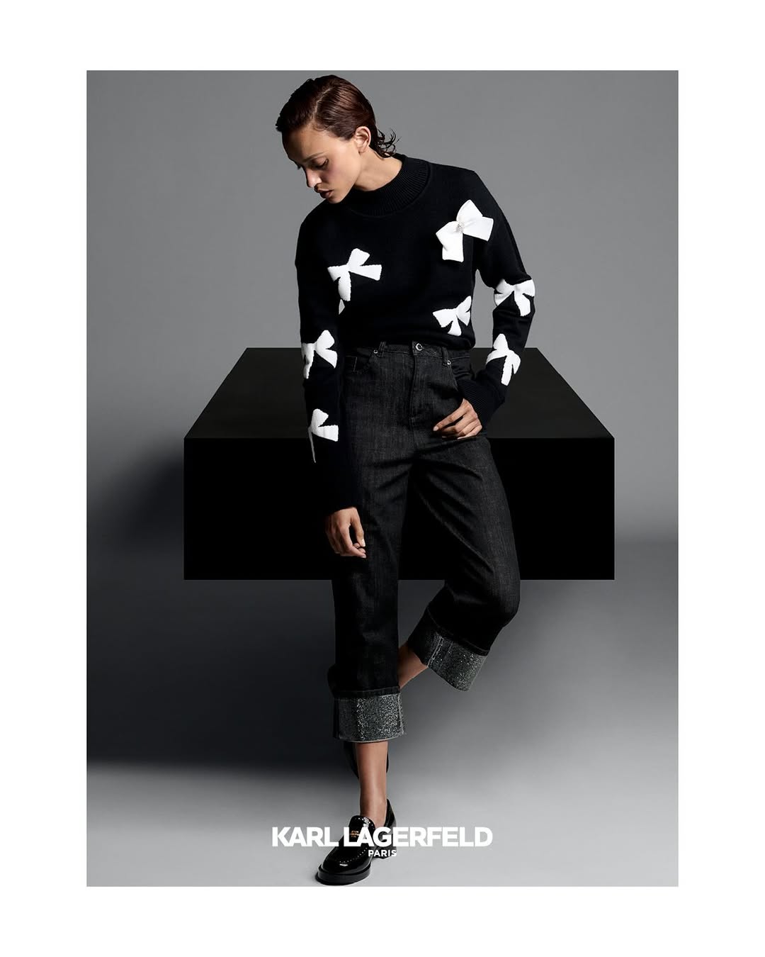 KLP FALL 25
Photo @chriscolls @serlin.art 
Style @celiaazoulay @thewallgroup 
Makeup @maudlaceppe @homeagency 
Hair @wardhair4real @homeagency 
Set @jackrflanagan 
Model @bettyschupp @thelionsmgmt 
Production @jeremieroumilhac @mialacommare 
Creative @bigandpartners 
Client @karllagerfeld
