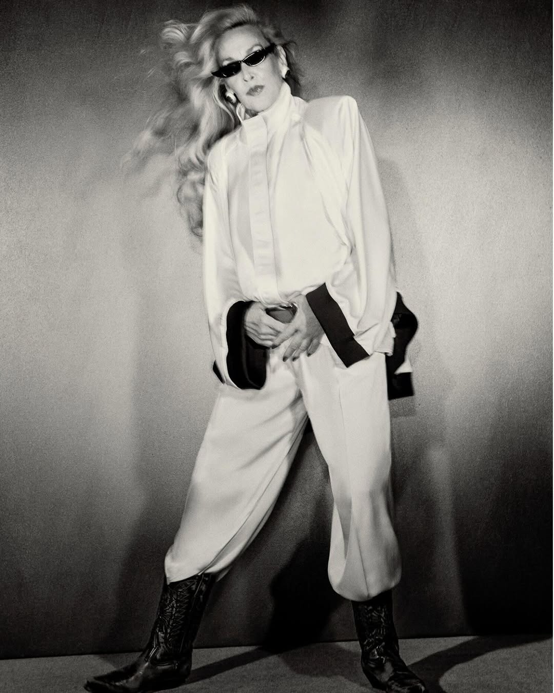 @JerryFayeHall for the July 2026 issue of @britishvogue

Shot at Big Sky I Studio 2

Photographer @CharlotteMWales
Stylist @RobbieSpencer
Hair @AlexBrownsell
Make-up @MelArter
Nails @ChisatoChee
Set Design @alicekpk