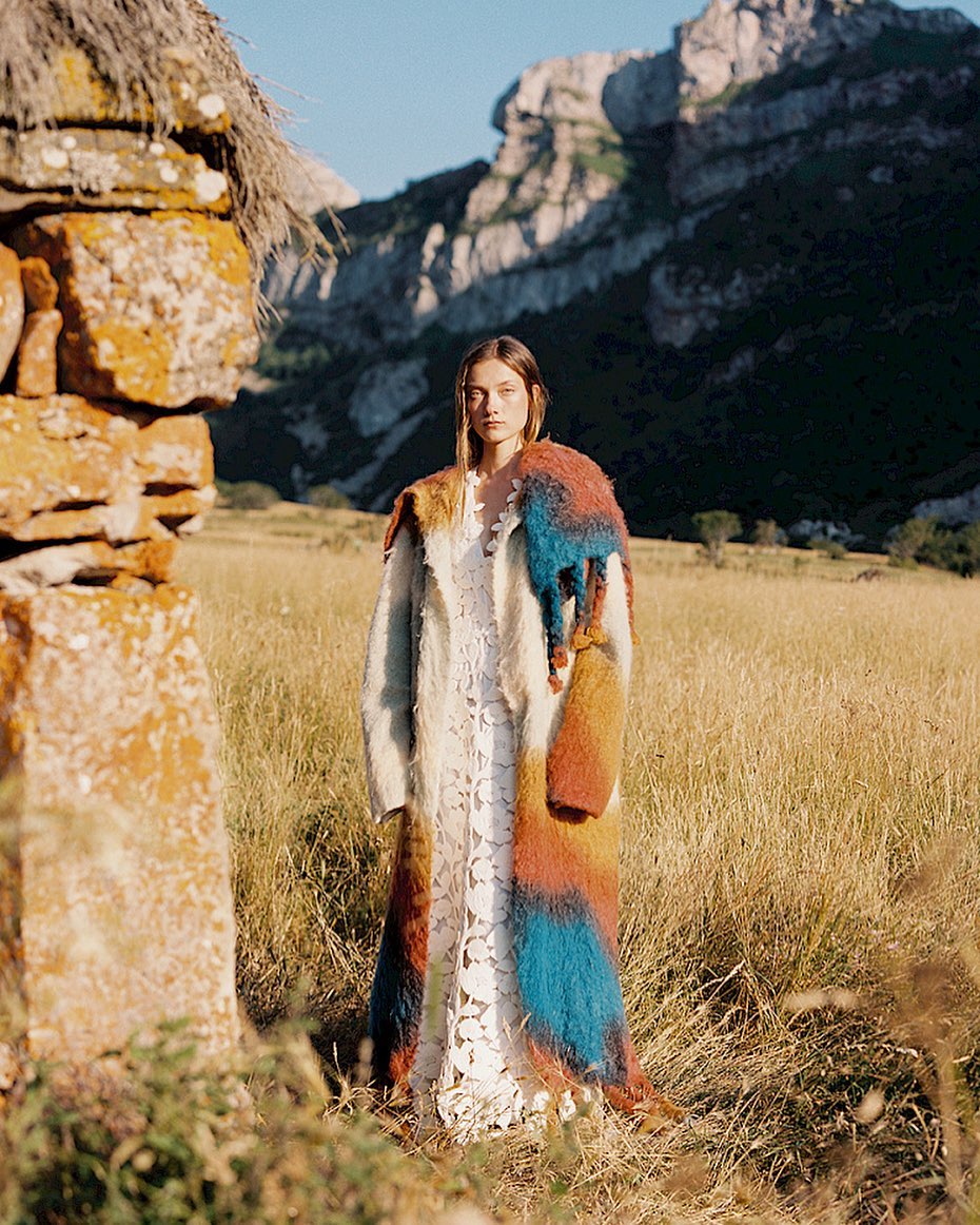 Vogue Spain |  Feb. 23