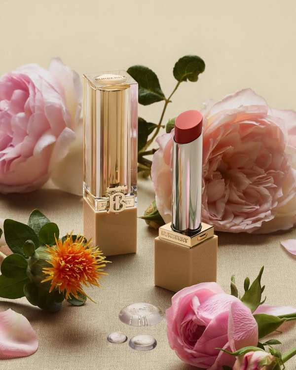 Stepping in to spring with Burberry Beauty ...