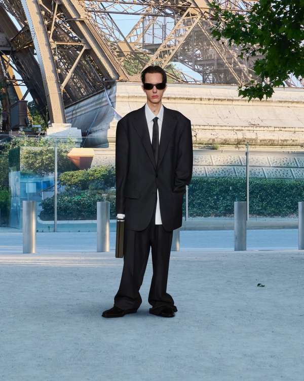 @balenciaga 54th couture lookbook⁣