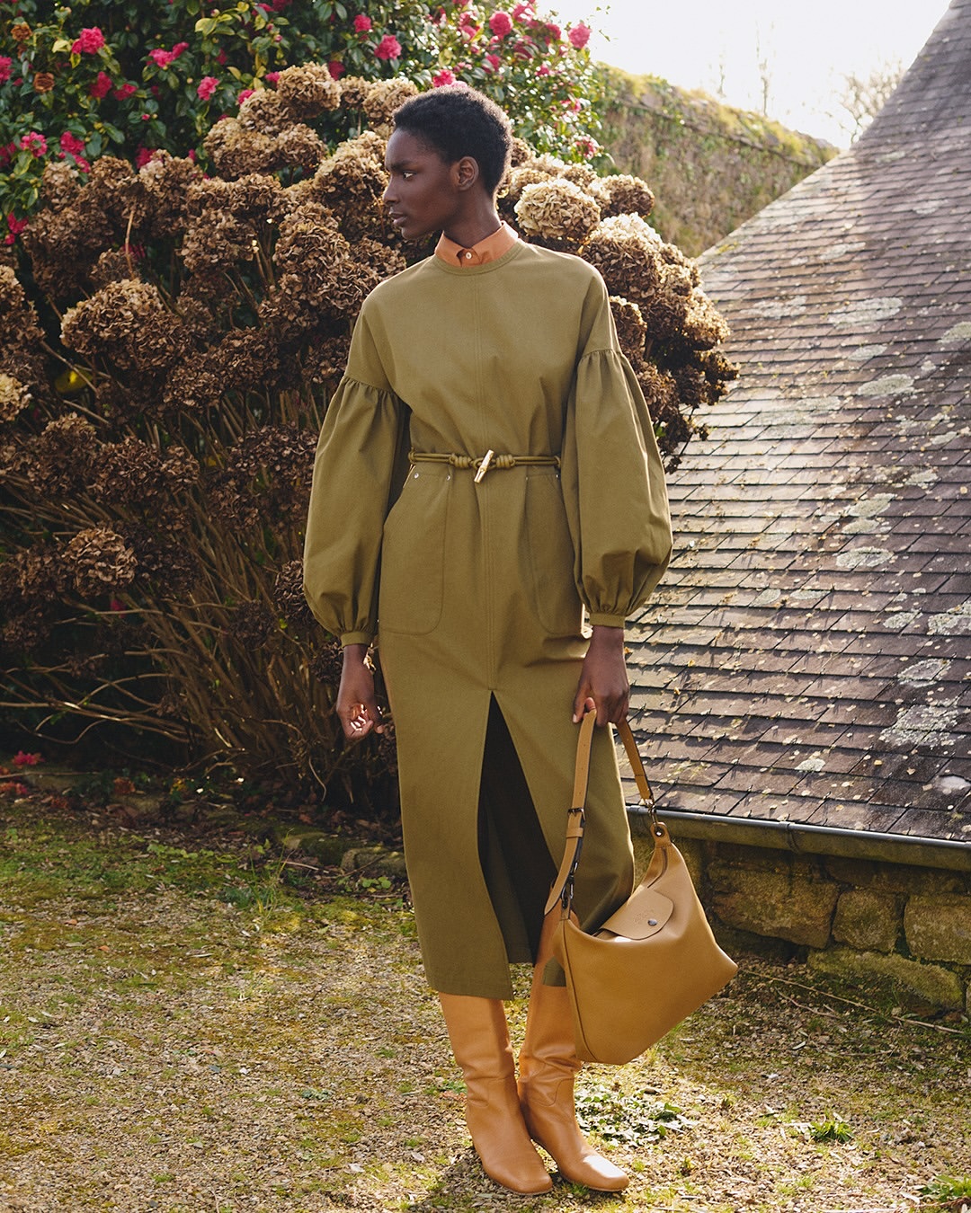 @longchamp england journey FW25⁣
⁣⁣
⁣Directors @audreywandy⁣⁣
Photographer @_jeremyeverett⁣⁣
Still Life Photographer @guillaumesanner⁣⁣
Stylist @sagliogeraldine⁣⁣
Models @zuzanna_pagowska @fatouseckk_ @hopekcgibson @korneliamarja @yali_yang_⁣⁣
Hair @cimmahony ⁣⁣
Makeup @christellecocquet ⁣⁣
Nails @lapetitejesse⁣⁣
Set Design @hellaheck ⁣⁣
Production #brachfeld⁣⁣
⁣
Special thanks to : @clement_camaret @justine_trrs @adrien_cantenot @julia.3o3 @paranoid_angel_999 @gwenaellemm @nyfcarpe @dejan_tkv @lowris___ @georgio_jack @arno_martin #faycaldaki⁣