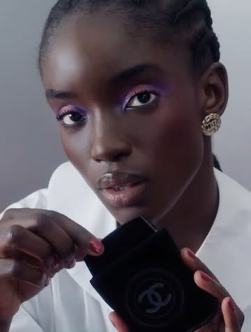 @chanelofficial @chanel.beauty les 4 ombres...