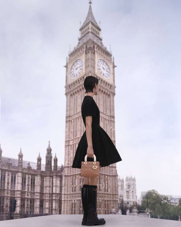 @dior lady dior around the world⁣