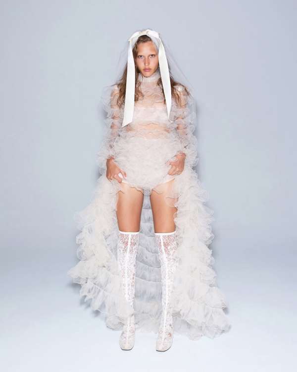 @voguefrance 'spécial mariage' october issu...
