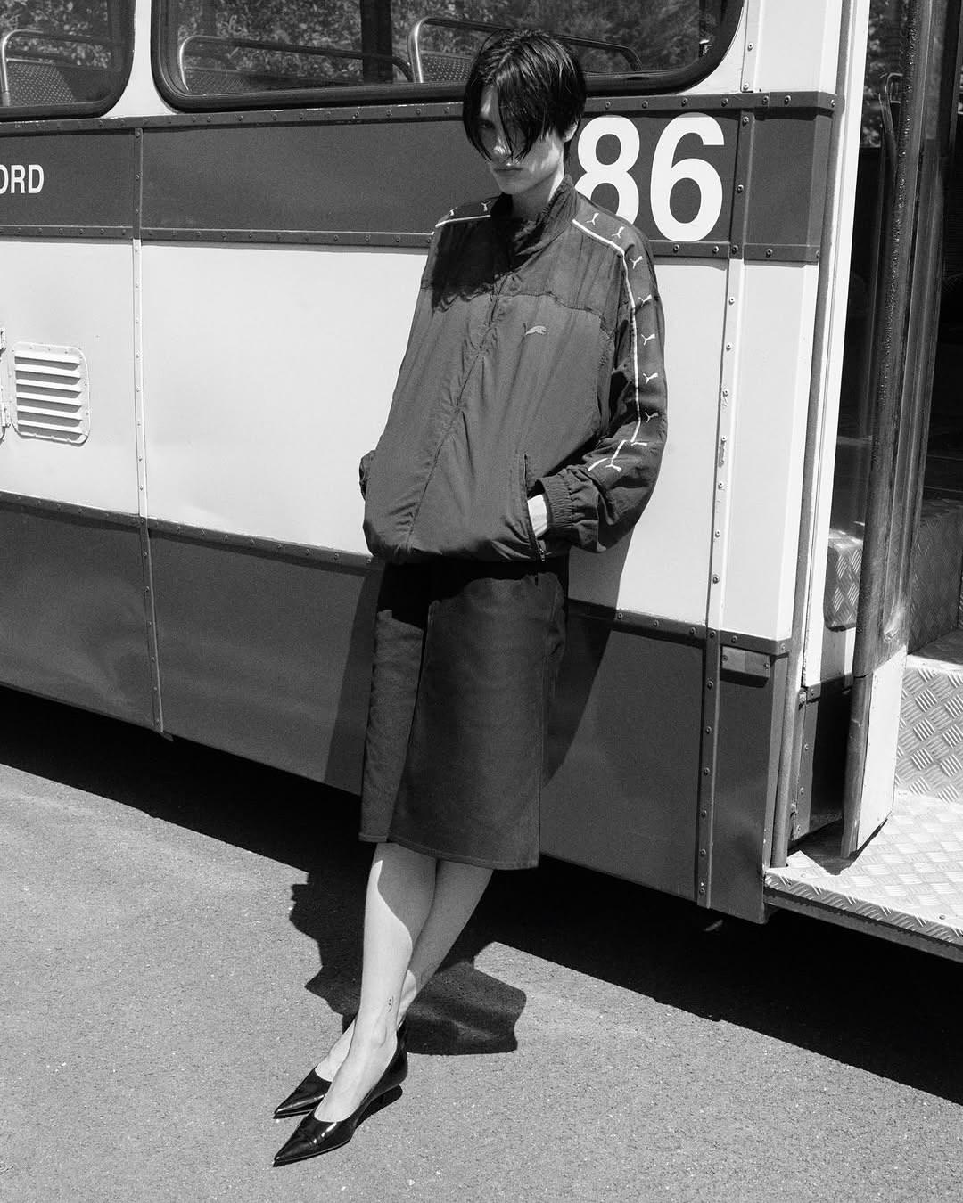 @the_gentlewoman issue nº 32⁠

Photographer @karimsadli ⁣⁣⁣
Stylist & Fashion Editor @jonathan_kaye
Casting Director @julialangecasting
Model @charlie._.jones._.c⁣
Hair @stephanelancien 
Makeup @christellecocquet
Nails @forget.laura
Set Design @alexanderbockstudio⁣⁣⁣
Production #brachfeld

Special thanks to : @clement_camaret @adrien_cantenot @gwenaellemm #alexandrecataudella #alexandregimenez #valeremartinroland @antoine_truffaut_