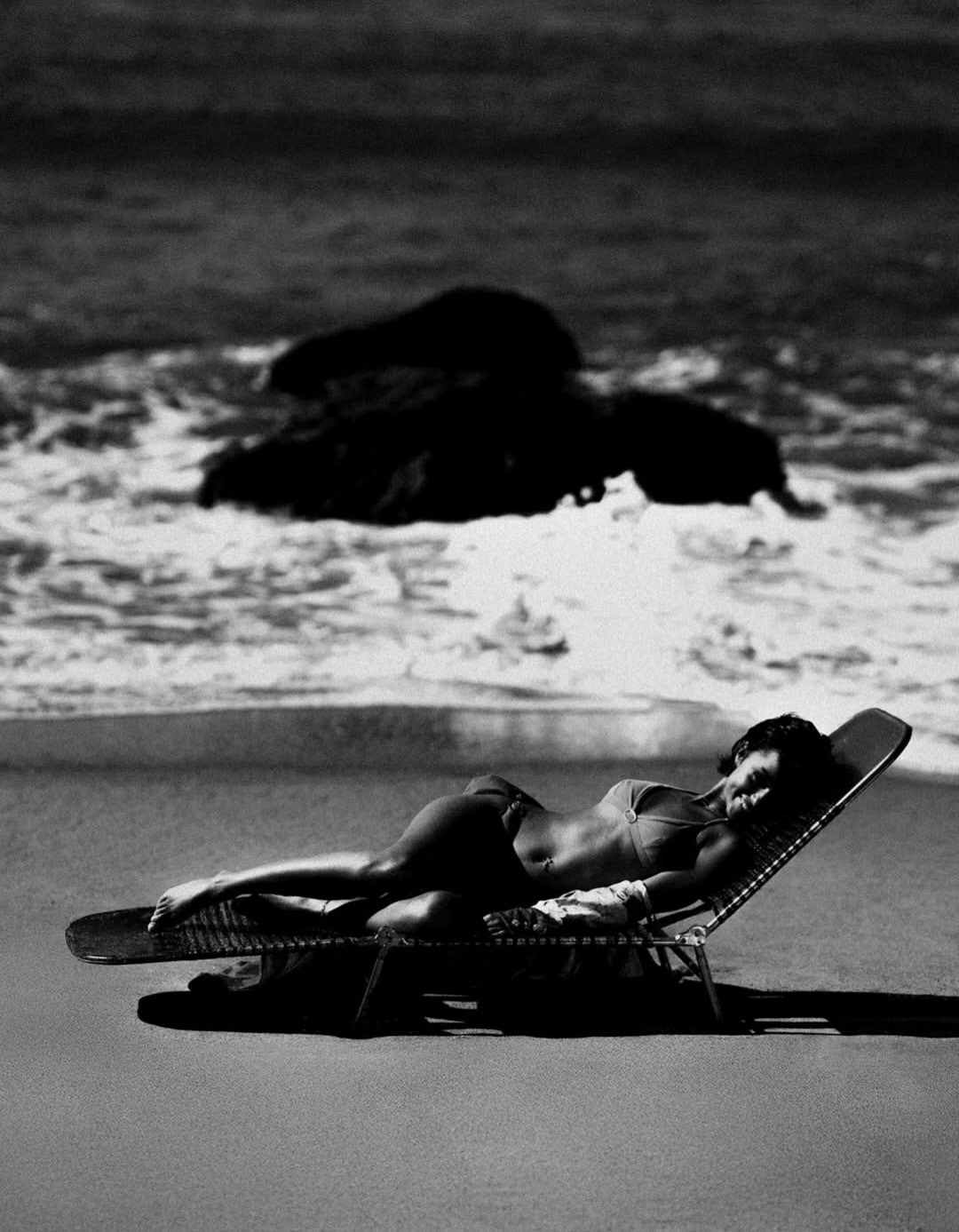 @voguechina january 2026 issue

Director & Photographer @kat_in_nyc
Talent @tyla ⁣
Stylist @alvinyu613
Hair @yusefhairnyc
Makeup @paintedbyesther
Nails @bychangnam
DOP @vikgrossling
Production #brachfeld⁣⁣⁣