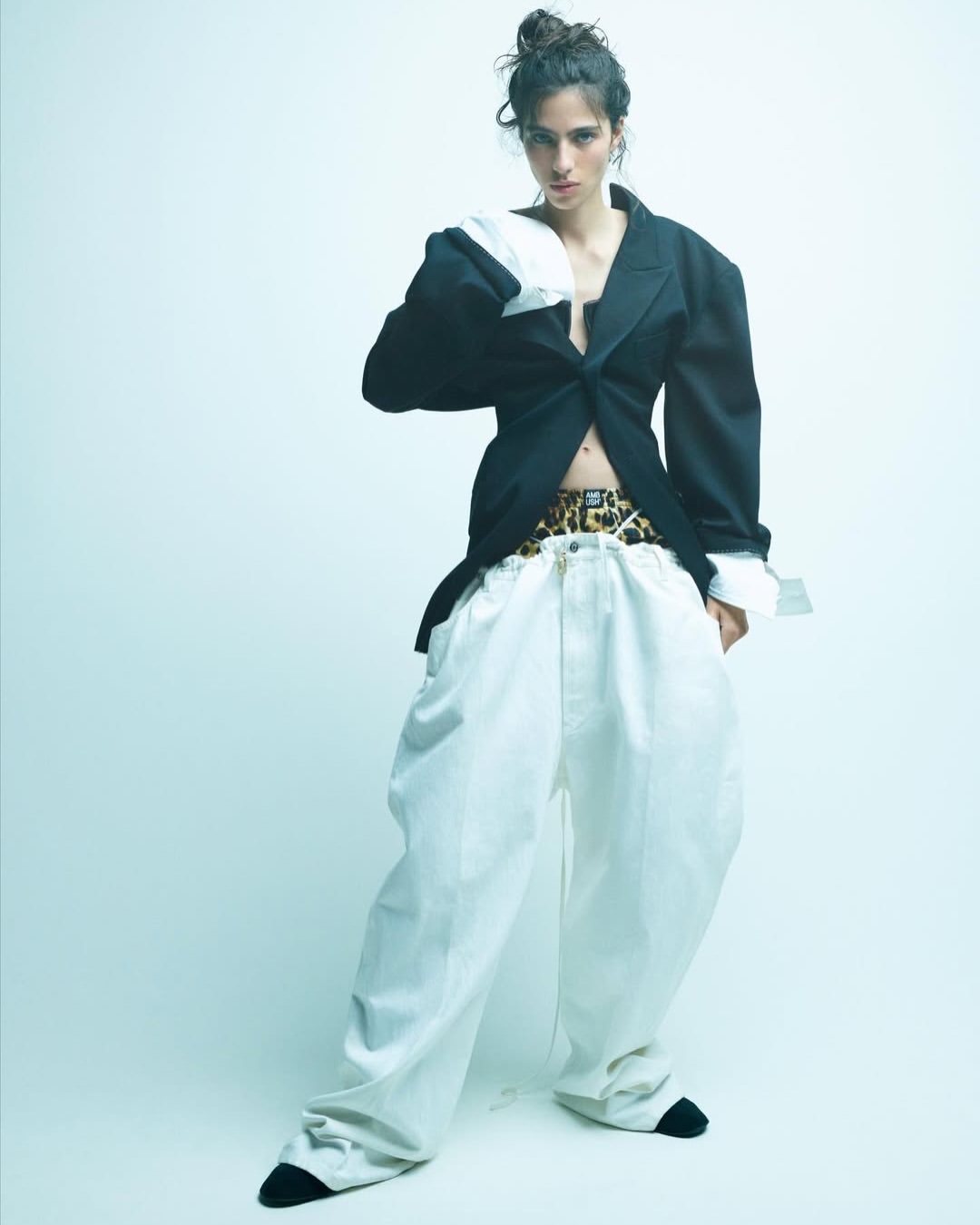 @bazaarfrance n°31

Photographer @karimsadli
Stylist @elodiedavid
Model @lolibahiaa
Casting Directors @piergiorgio @helenaballadino
Hair @anthonyturnerhair
Makeup @christellecocquet
Nails @hanaegoumri
Set Design @alexanderbockstudio
Production #brachfeld

Special thanks to : @clement_camaret @adrien_cantenot @paranoid_angel_999 @gwenaellemm @liliannadellaporta #summermoonpinoteau @axelgirard