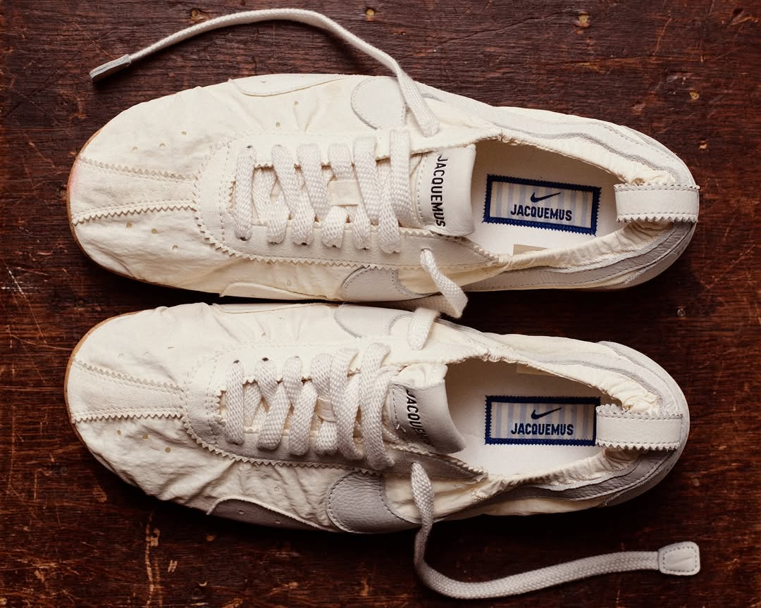 @nike x @jacquemus campaign

Photographer @mel.bles
Production Company @ameliastudios
Executive Producer @alastairnicol & @jamieglydon
Producer @eloiseskeet
Stylist @jaymassacret
Art Director @hellakeck        
Movement Director @ryanchappell
Talents @rouguy @lirisaw @sakinakarchaoui
Hair @gabrieldefries @cecilehair.paris
Makeup @evalouis        
Nails @erinaritanail  
Service Production #brachfeld

Special thanks to : @adrien_cantenot @paranoid_angel_999 @gwenaellemm @nyfcarpe @axelgirard