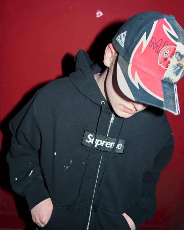 @supremenewyork x @mm6maisonmargiela spring...