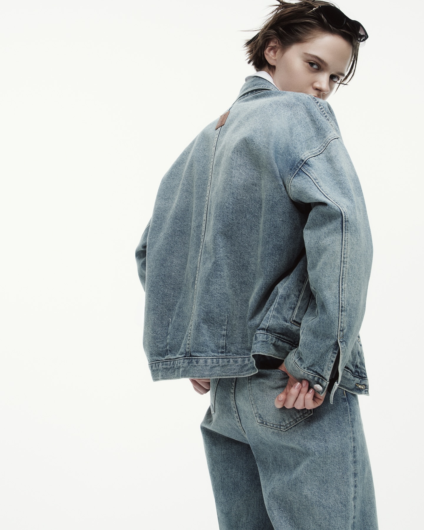 DENIM SE 08/29/25