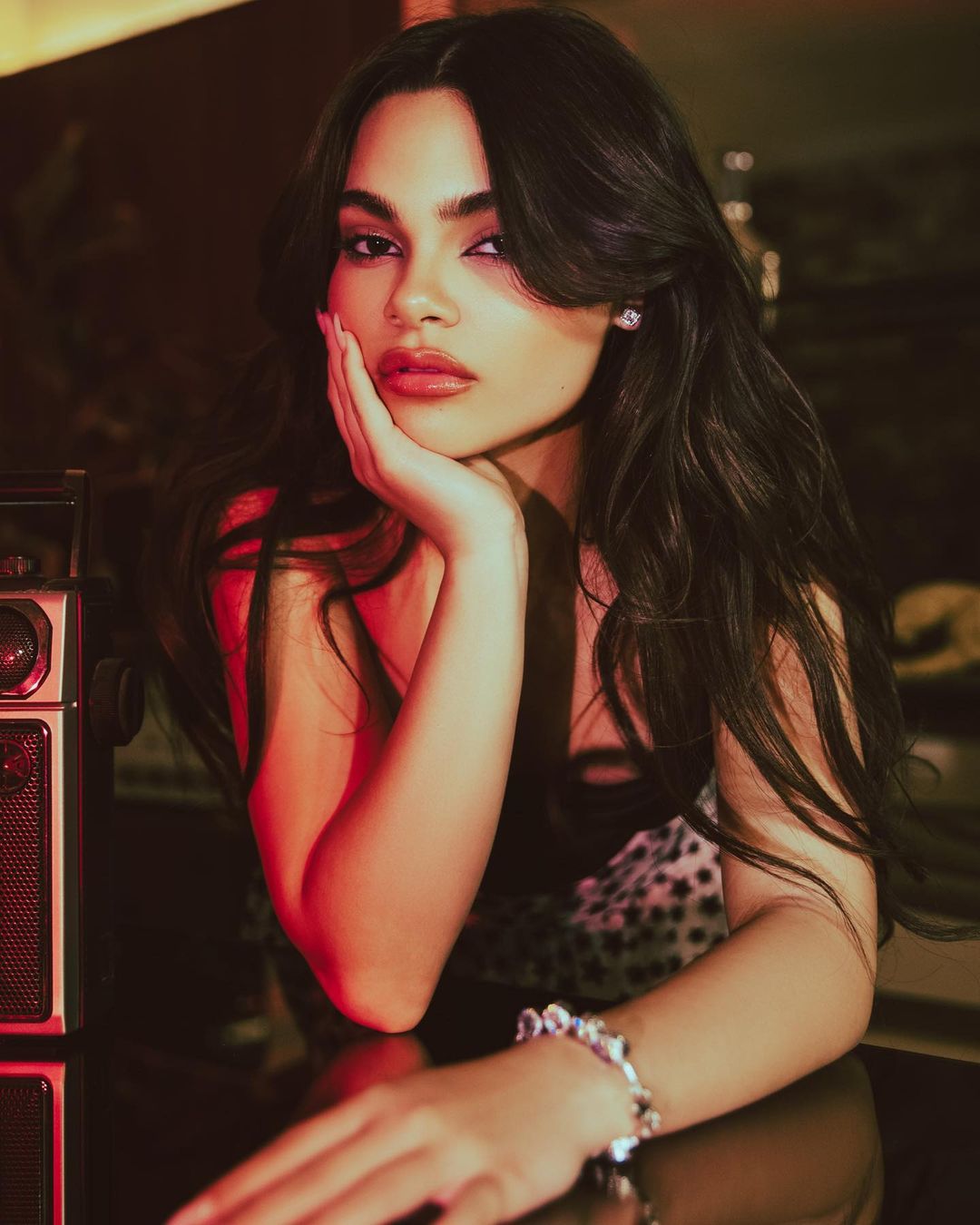 Schon Magazine |  Apr. 23