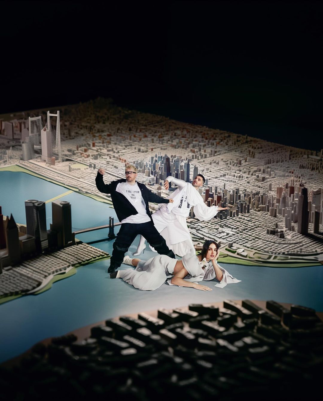 Pin-Up Magazine |  Dec. 23