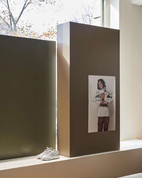 @thebrokenarm portraits for windows