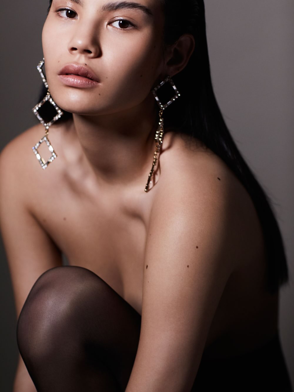 Jewelry series with @cynthiawrobel 

Photography @chris.and.cory 
Styling @mariannachmia 
Make up @sarahjaggermua @capsuleagence_hmc 
Hair @emmasmallhairandmakeup @stellacreativeartists