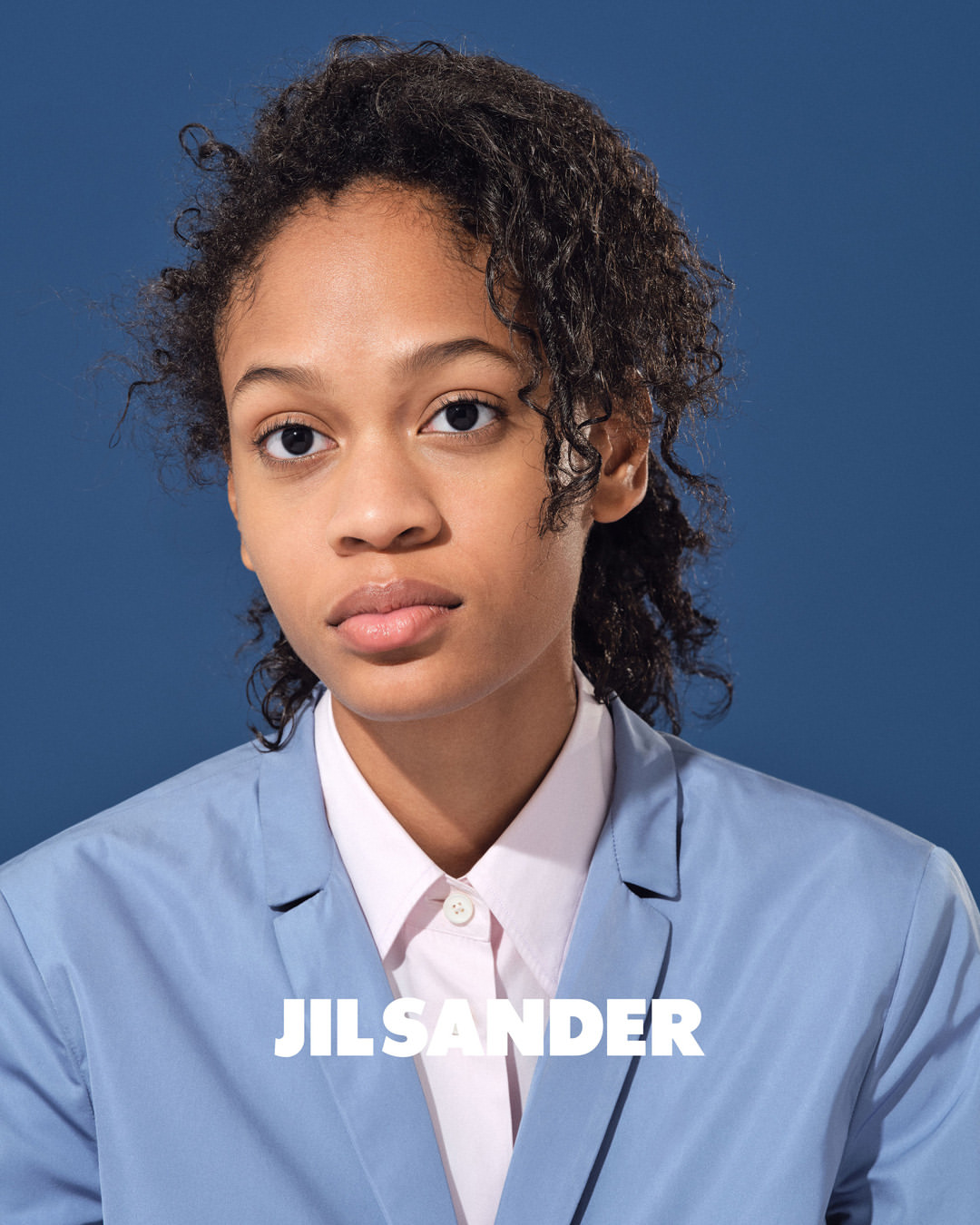 Produced by CINQ ETOILES PRODUCTIONS
for JIL SANDE...
