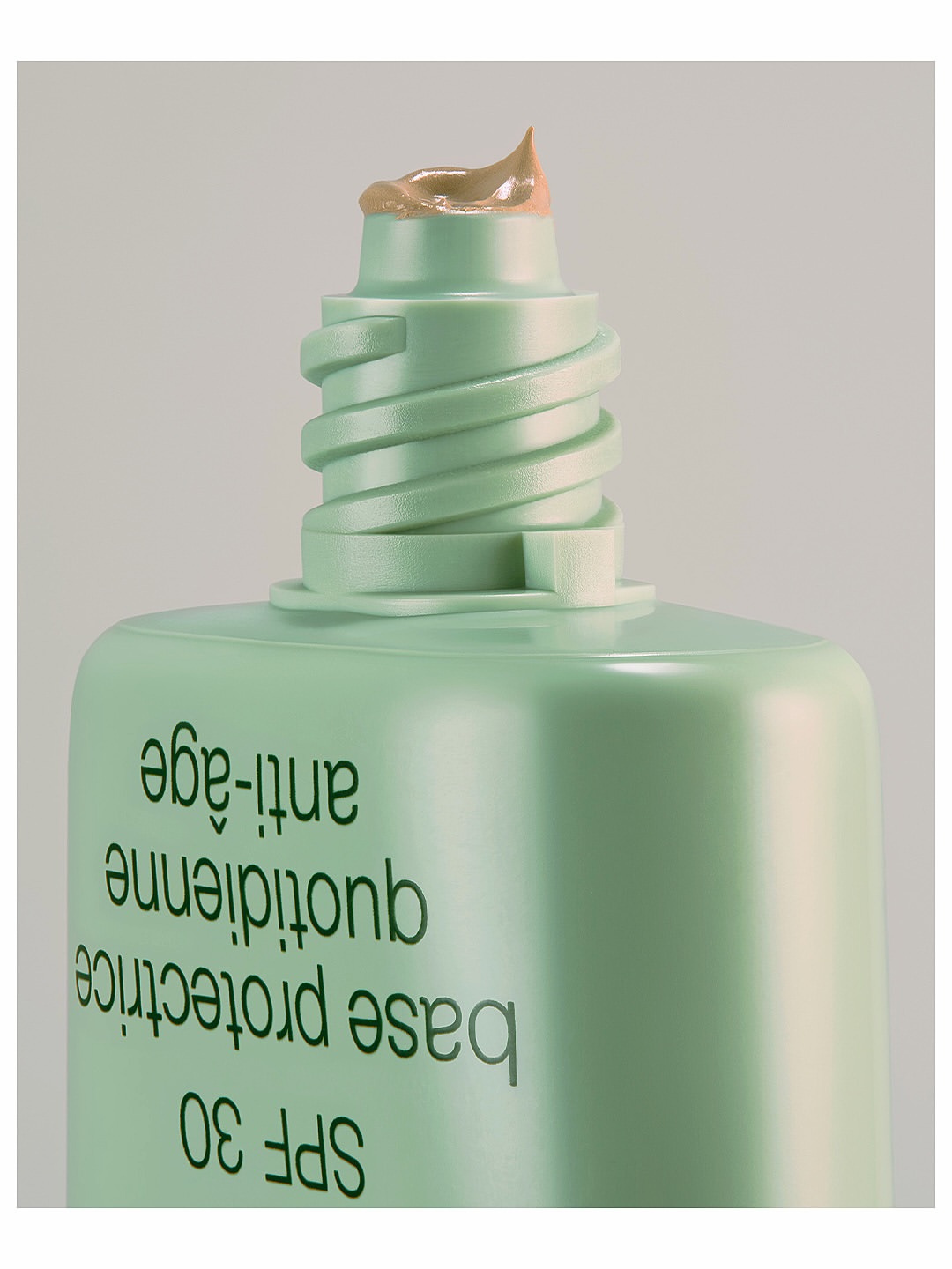 Clinique |  Jun. 26
