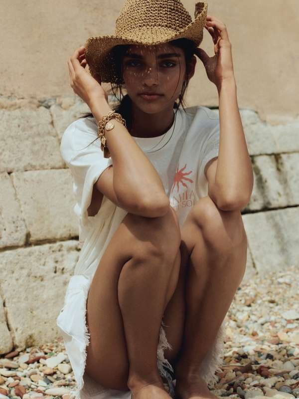 Julia Noni