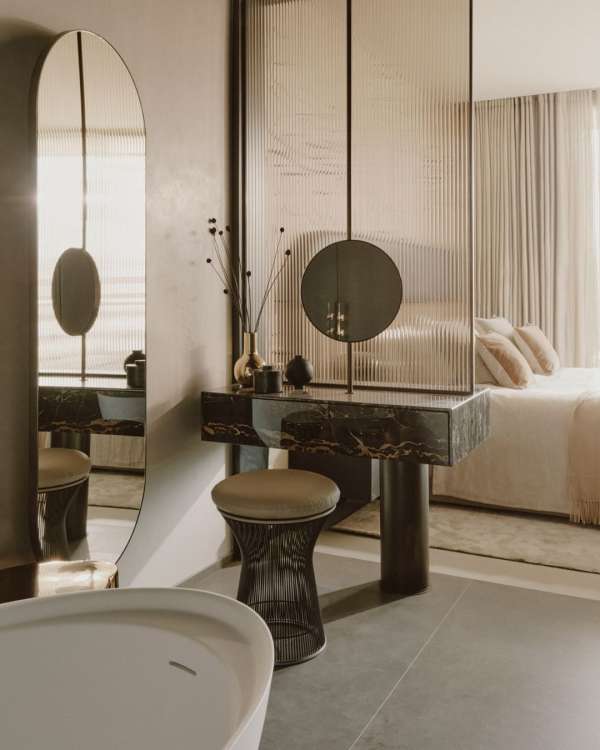 Kensington Leverne