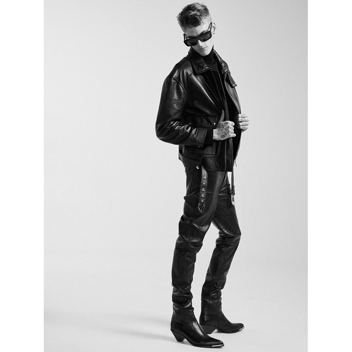 ISSUE MAGAZINE CL |  May. 23