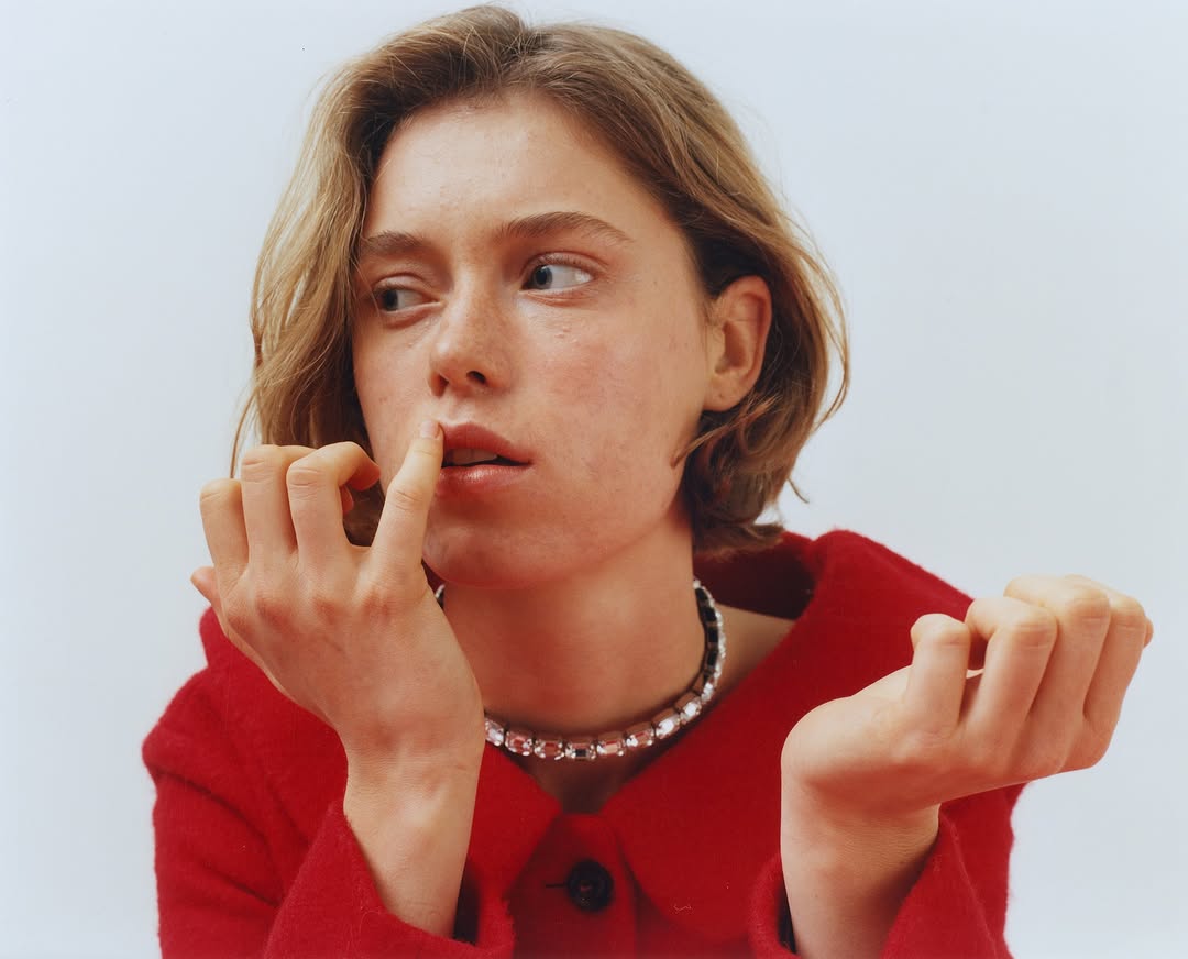 Production ans Casting by CORINNE TOZY AGENCY
for ...