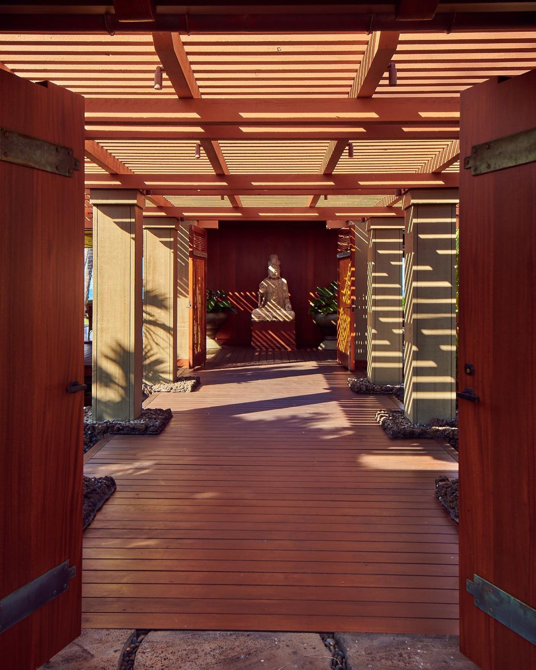 Town & Country |  Sep. 22