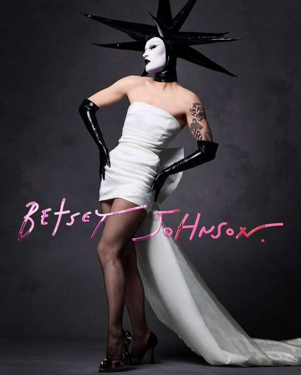 The term is #gagged @gottmik for @betseyjoh...