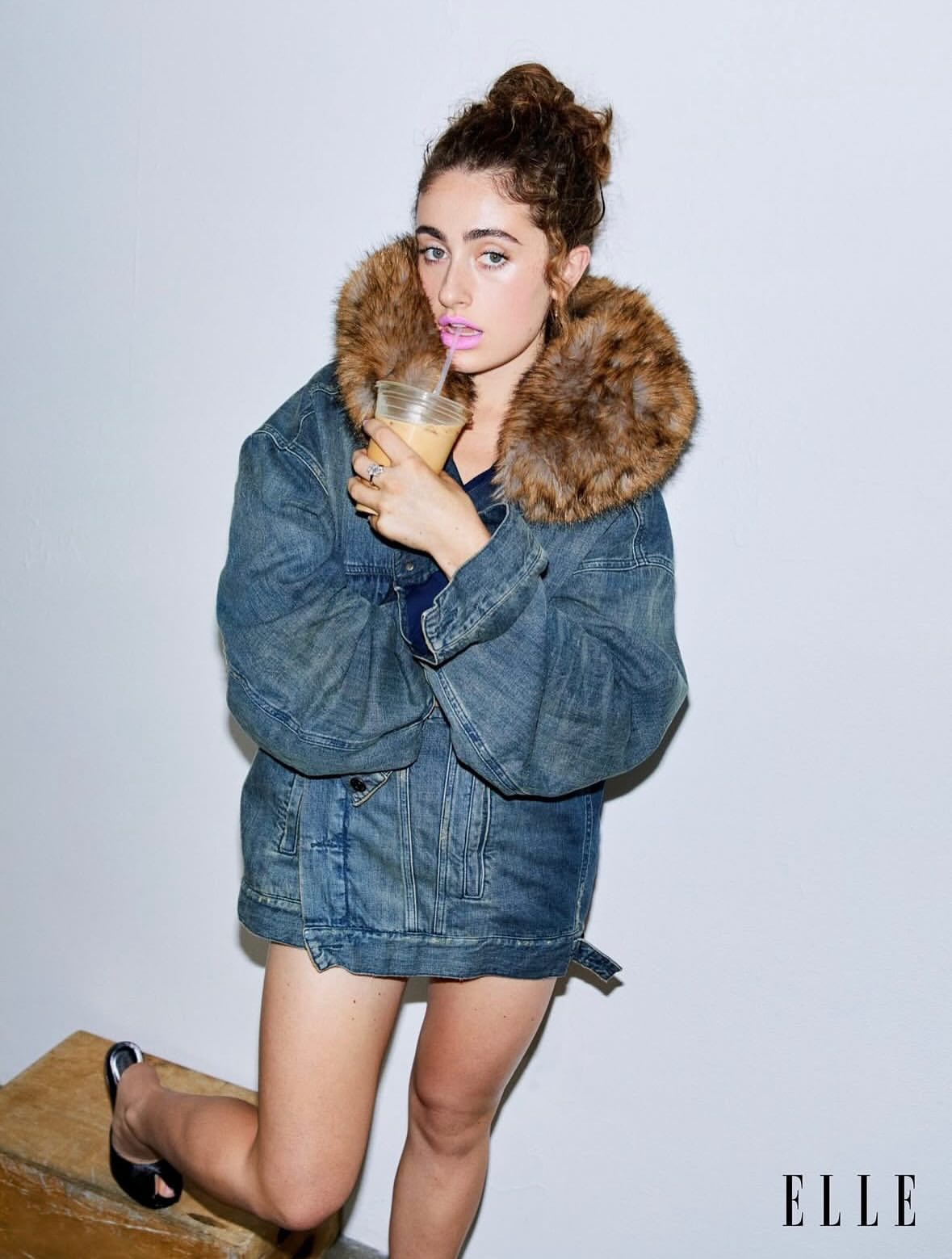 Cutie Rachel Sennott @treaclychild for @elleusa 🦋 

#ILoveLA star #RachelSennott shot by @carinbackoffphoto and produced by @zachyproducer + @ziadgeorges 
Fashion Director @alexwhiteedits 
Hair @samiknighthair 
Makeup @kalikennedy 
Nails @stephstonenails 
Set Design @machenmachen 
Thank you @kristingeo + #CaryGeorges for having us 🧋
#rachel #sheloves #losangeles #elle #ellemag #ellemagazine #covergirl #hbo #hbomax #carinbackoff #crawfordandcoproductions