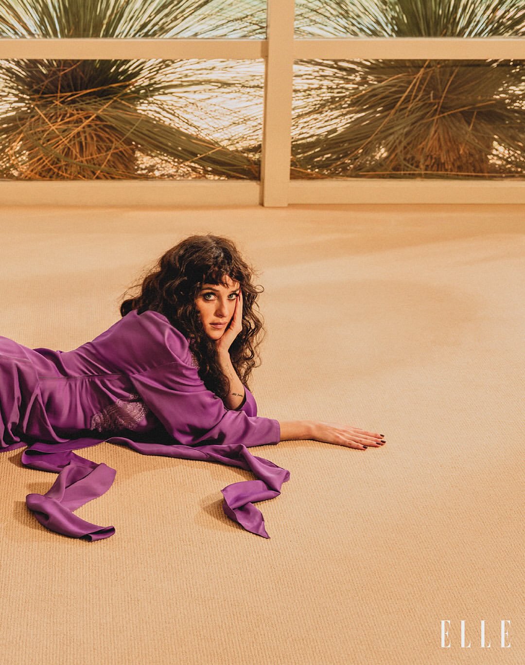 Miss @dakotajohnson for @ellebrasil 📹

#DakotaJohnson shot by @gleesonpaulino and produced by @litmediapro @sharonbattat @zoeturjacanin and @zachyproducer @ziadgeorges 
Fashion Editor @julianagmnz 
Stylist @nanasantiago 
Makeup @georgieeisdellmakeup 
Hair @marktownsend1 
Nails @ashlie_johnson 
Prop Stylist @darling__design 
Digital/Lighting Tech @brando_kalpisian 
#dakota #elle #ellemag #covershoot