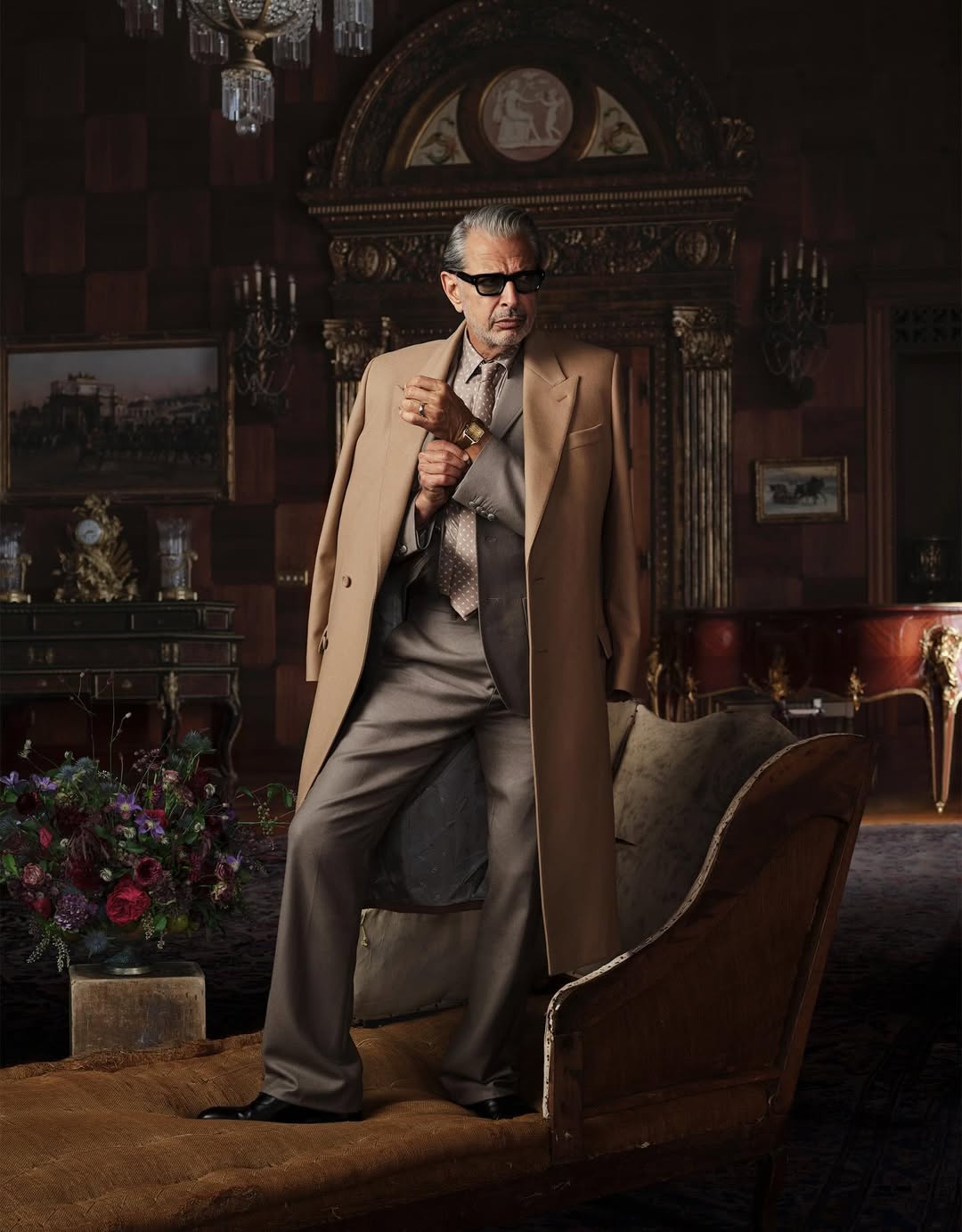 Everyone’s favorite @jeffgoldblum for @townandcountrymag 🎩 

Daddy #JeffGoldblum on the cover of #TownandCountry produced by @zachyproducer and @ziadgeorges 
Visuals Director @delroyslim 
Stylist @atvottero 
Groomer @davidcoxhair 
Set Stylist @betteradams 
#jeffgoldblumforever #hallpass #covershoot