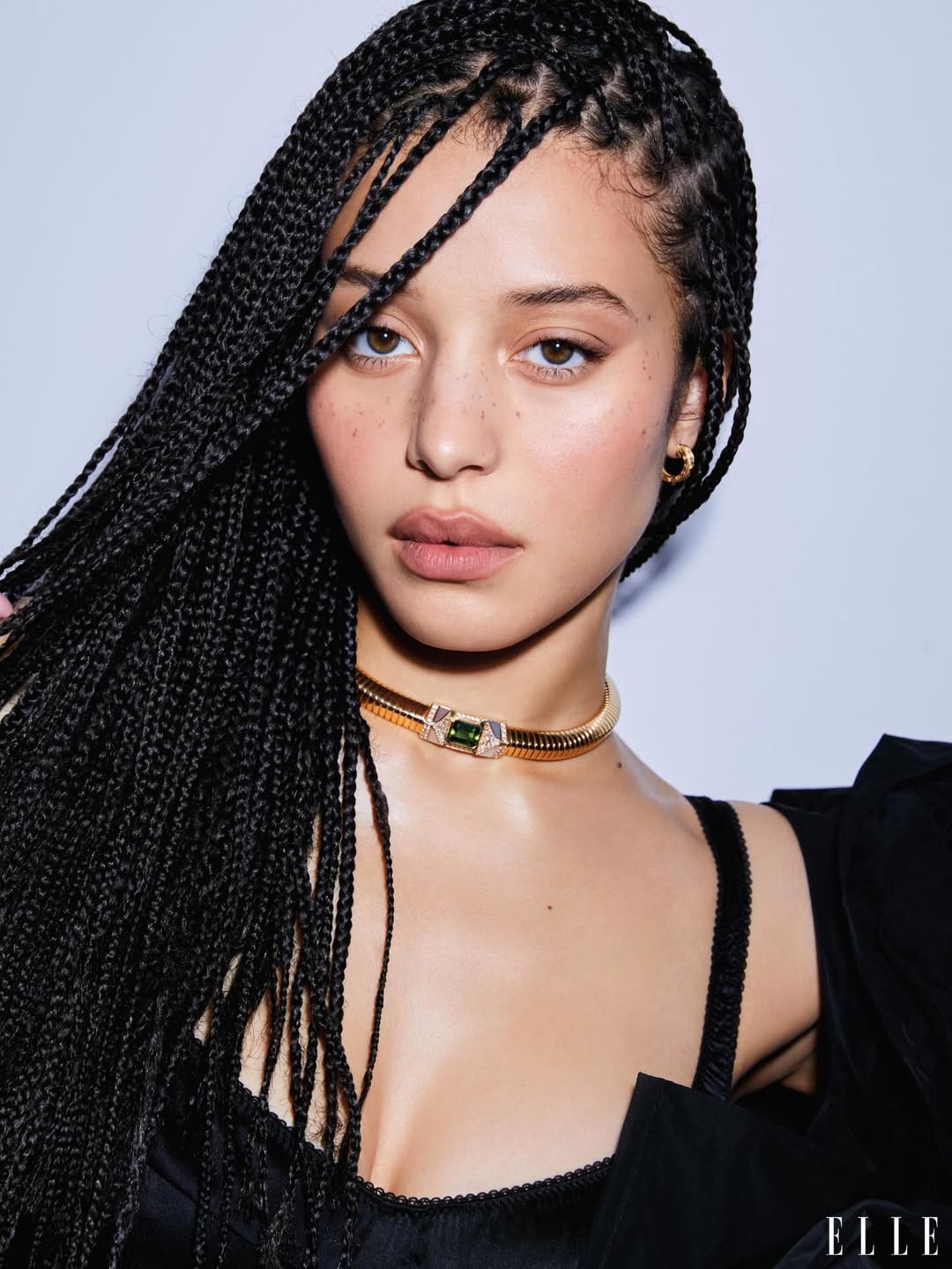 Rising starlet @chaseinfiniti for Elle’s #WomeninHollywood 2025 Issue ⚡️

#ChaseInfiniti shot by @carinbackoffphoto and produced by @zachyproducer + @ziadgeorges 
Stylist @alexwhiteedits 
Hair @coree.moreno 
Makeup @kalikennedy 
Nails @stephstonenails 
Set Design @machenmachen 
Thank you @kristingeo + Cary Georges for having us 🌩️
#onebattleafteranother #elle #ellemagazine