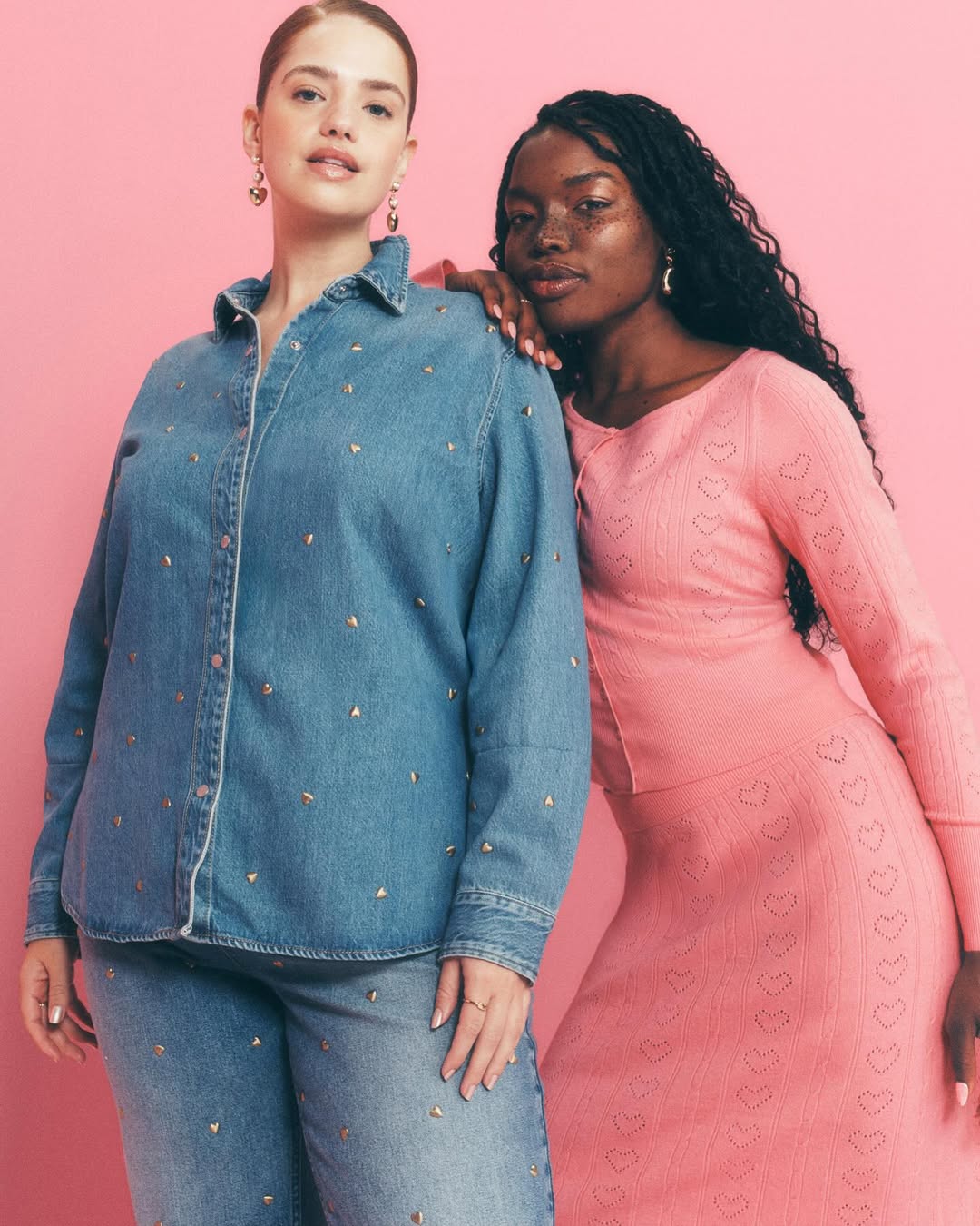 Galentine’s Cuties ready for the holiday @target ❣️

#ValentinesDay babes shot by @tomschirmacher and produced by @zachyproducer 
Creative @lyndsygilbertson + @afrahm 
Stylist @moniquebean 
Hair @amber_duarte 
Makeup @nathanhejl 
Nails @michinail 
Thank you @mrhectorsantana for having us 💘
#vday #target #targetstyle #hearts