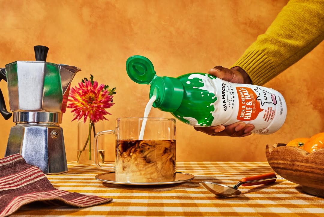 Dairy party @shamrockfarmsmilk 🐄
#ShamrockFarms milks, creams and #cottagecheese shot by @stephaniegonot and produced @zachyproducer + @ziadgeorges
Food Stylist @vegetarianspacestation
Set Stylist @lizaminnelson
Stylist @leahadicoff
Hair + Makeup @sandyganzer
Talent @closeupmodelsagency
Thank you @redeyereps for having us 🥛
#milky #creamy #dairy