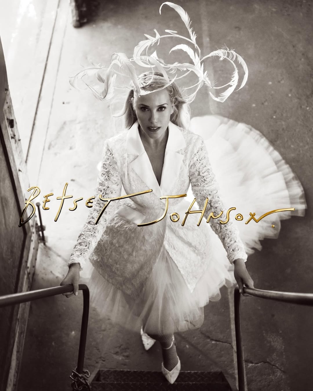 The way we squealed when we heard @elizberkley the ORIGINAL #Showgirl was our talent for @betseyjohnson 🦚

#ElizabethBerkley for #BetseyJohnson shot by @zoeygrossman and produced by @zachyproducer
Creative Director @jamesdemolet 
Stylist @vittoriacerciello 
Hair @claytonhawkins 
Makeup @kalikennedy 
Nails @stephstonenails 
Set Stylist @artandset 
Tailor @ninotailors 
#versace #showgirls