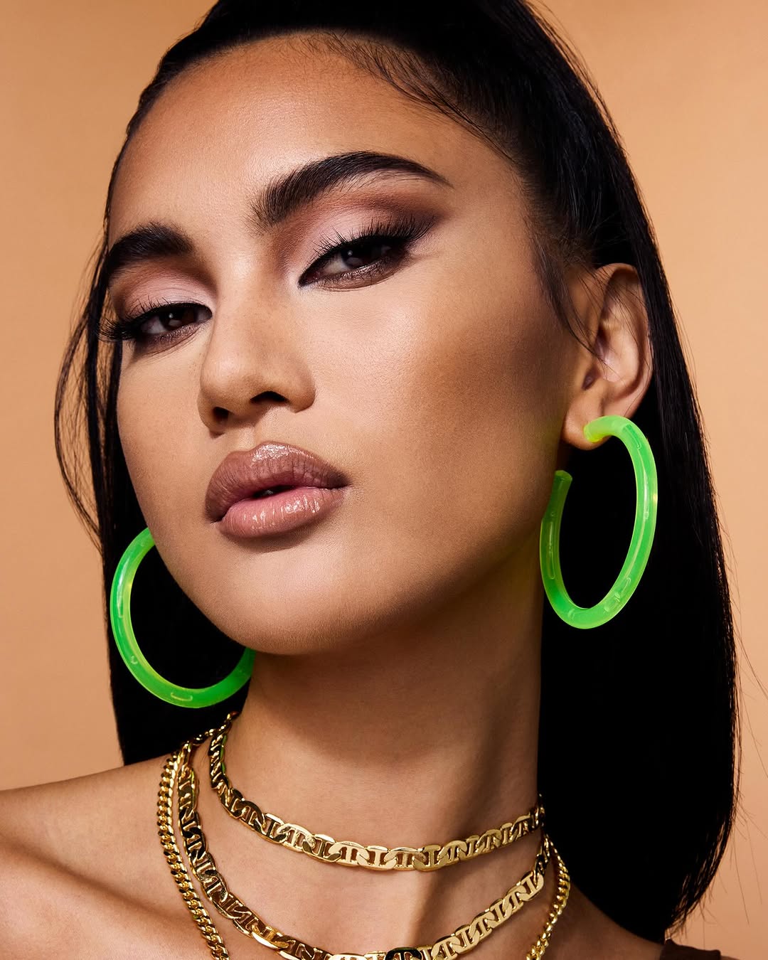 Beyond snatched with @nyxcosmetics 📸

#WonderSnatch Concealer on the #NYX baddies shot by @brookenipar and produced by @zachyproducer 
Makeup @amberdmakeup 
Hair @dhairiusnyc 
Sets @danieljhorowitz 
Creative @exposureamerica 
#nyxprofessionalmakeup #facecard #snatched