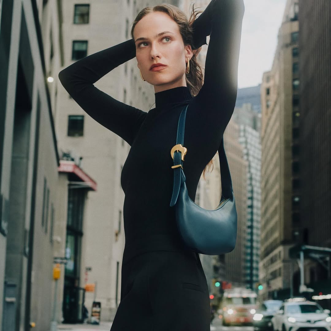 Produced by CROCKETT PRODUCTIONS
for CUYANA...