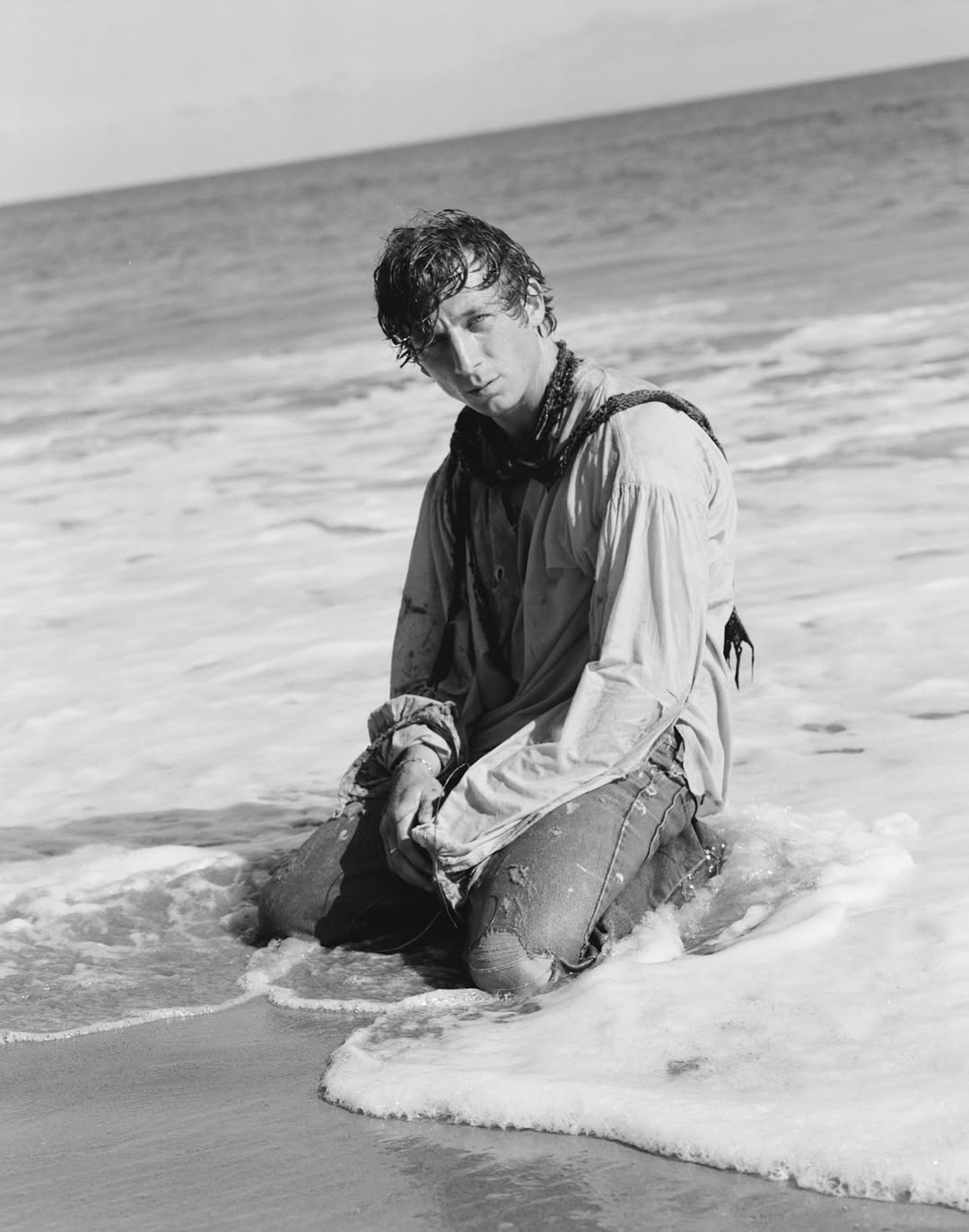 Vanity Fair / Hollywood Issue by Theo x Tom // @vanityfair @guiducci @theo123456 @tom_guinness @frau.juliawagner @sallyhershberger @tasha_worldofstyles @kd2savage @kcfee @tashareikobrown @kimkimnails @nailsbyemikudo @glenpowell @asaprocky @jeremyallenwhitefinally @lakeithstanfield3 #callumturner produced by @ctdinc