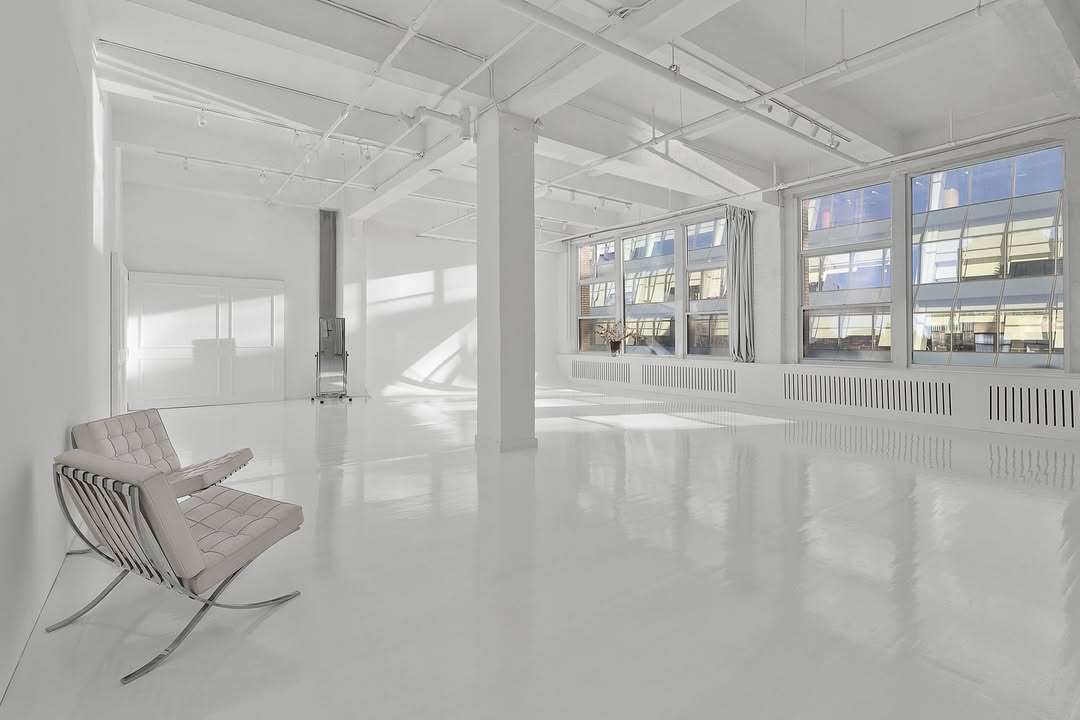 Studio 9 – A Premier Space for Showrooms & Productions 

Located in the heart of Manhattan’s Hudson Yards, Studio 9 is a highly sought-after daylight studio with a cyclorama, perfect for fashion showrooms, photo shoots, video productions, and more.

With large windows flooding the space with natural light, it offers a bright, modern setting for high-end productions. Due to its popularity, Studio 9 is booked almost year-round, but we currently have a few spots available!

📍 Hudson Yards, NYC
🔹 Cyclorama for seamless backgrounds
🔹 Expansive open space for custom set designs
🔹 Plenty of daylight for naturally lit productions

📩 Inquire today to secure your spot! bookings@daylightstudio.com | 📞 212.967.2000

#DaylightStudio #Studio9 #NYCProduction #CycloramaStudio #HudsonYards #FashionShowroom