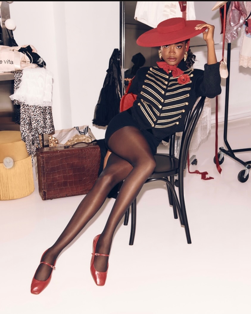 A little bit of Paris, a whole lot of attitude.

That time when @dolcevita 's backstage-inspired shoot brought the @moulinrougeofficiel to life right here in our Flatiron Studio.

Studio: @daylight - Flatiron
Photography: #tdnphoto 
Graphic Designer: @natgill.mcc
Art Director: @maddyy_vb
Producer: @mizzmaryb
DP: @graykohs
Models: @mollyconstable @ninioma
Makeup: @stephanierulez
Producer: @mizzmaryb
Styling: @chloe.felopulos
Retouching: @kassiejphoto
@natgill.mcc @graykohs @samurai.baby

#DolceVita #MoulinRouge #DaylightStudio #Flatiron #NYCStudios #FashionSet #BehindTheScenes #ShoeEditorial #Backstage #ParisFashion #NYFashion