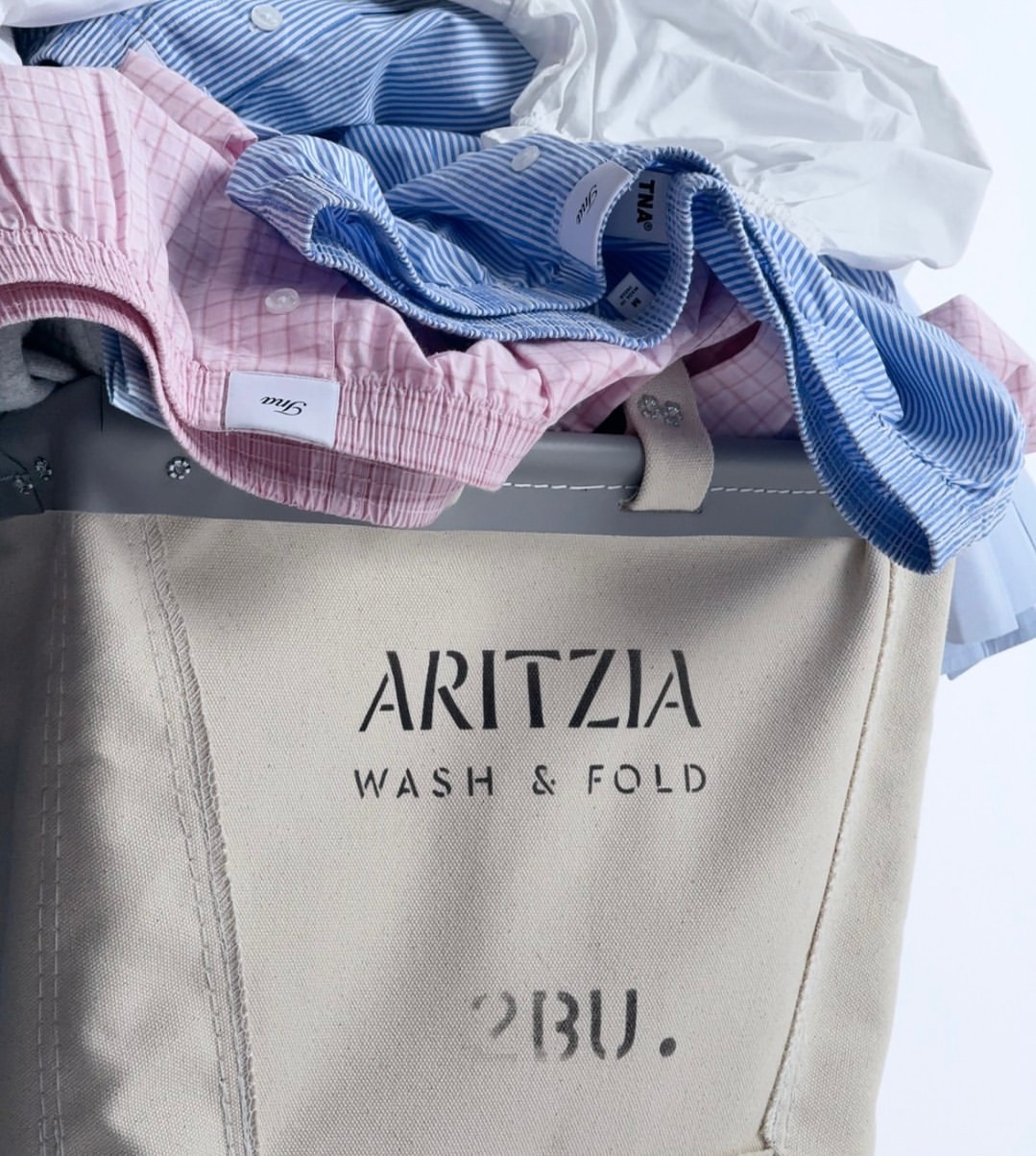 Spring cleaning, the @Aritzia way — elevated, effortless, and anything but ordinary. From custom stations and signature rugs to detergent bottles too chic to toss, this creative direction was as sharp as it was refreshing. We’ll take one of everything… even if it’s not for sale.

Studio: Daylight Studio
Creative Direction: @samibarker
Video Director: @milos.bogojevic
Set Design: @thajhb
Model: @yoonmi.sun
Talent Agency: @mhs_artists
Styling Director: @catssac
Lead Stylist: @candiceholemons
Hair Stylist: @davidcolvin
Makeup Artist: @michaelabosch
Photography: @huyylluong
Content Producer: @valentinasiad

#BehindTheScenes #ShotAtDaylight #HudsonYards #Aritzia #SpringCleaning #NYCStudio #CampaignShoot #CreativeProduction #BrandTeam #ModelLife #OnSet #TalentSpotlight #InStudio #DaylightStudio #FashionNYC
