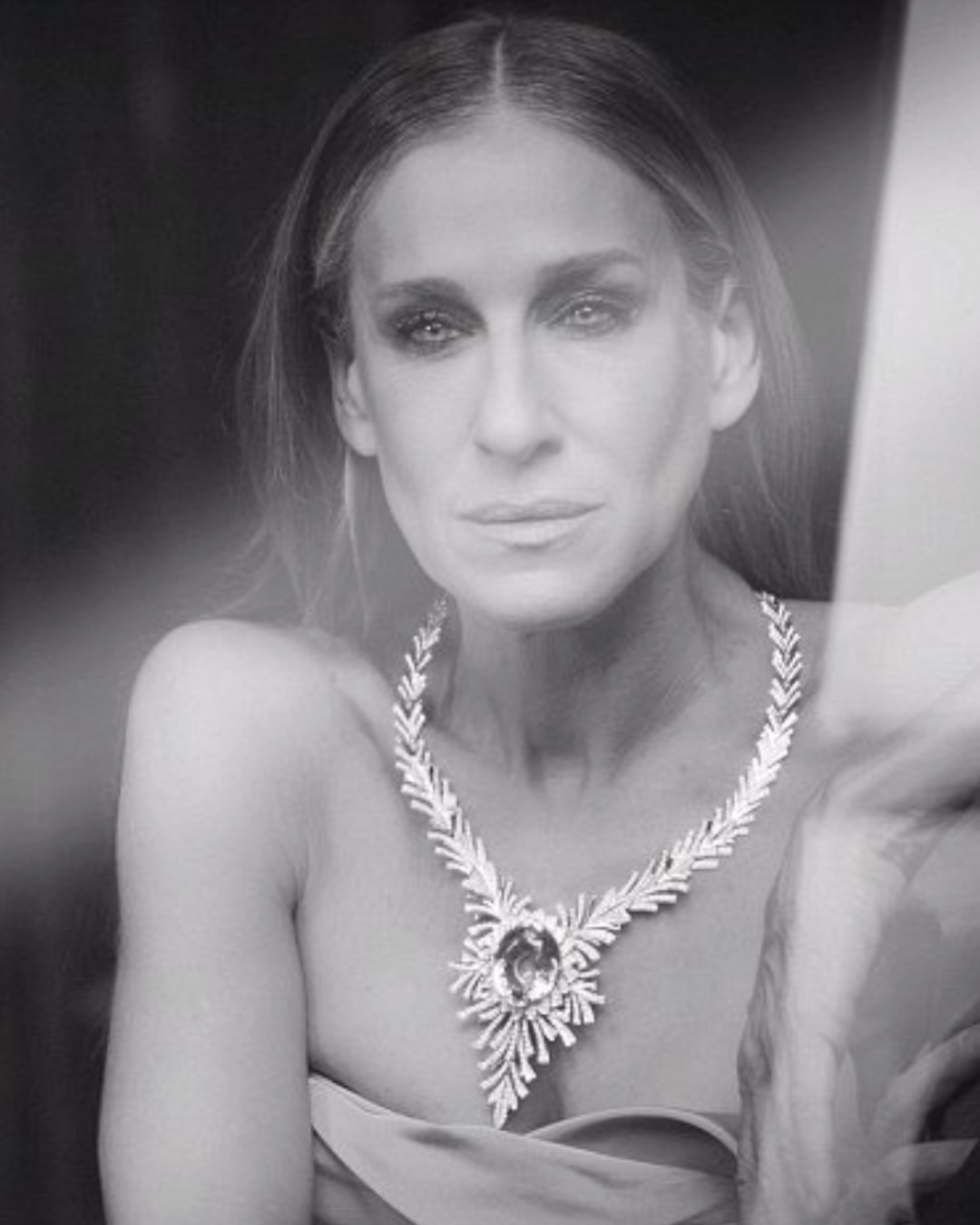 Currently reminiscing on the iconic Sarah Jessica Parker. With #AndJustLikeThat confirming this season’s finale will also be its last, we can’t help but wonder…is this truly the final chapter for Carrie Bradshaw? 

@SarahJessicaParker’s influence has always been larger than life, on screen and beyond. But will this be Carrie’s last word—or just a pause in the conversation? 

#AndJustLikeThat #CarrieBradshaw #SJP #Throwback #OnSet #DaylightStudio #SexAndTheCity
