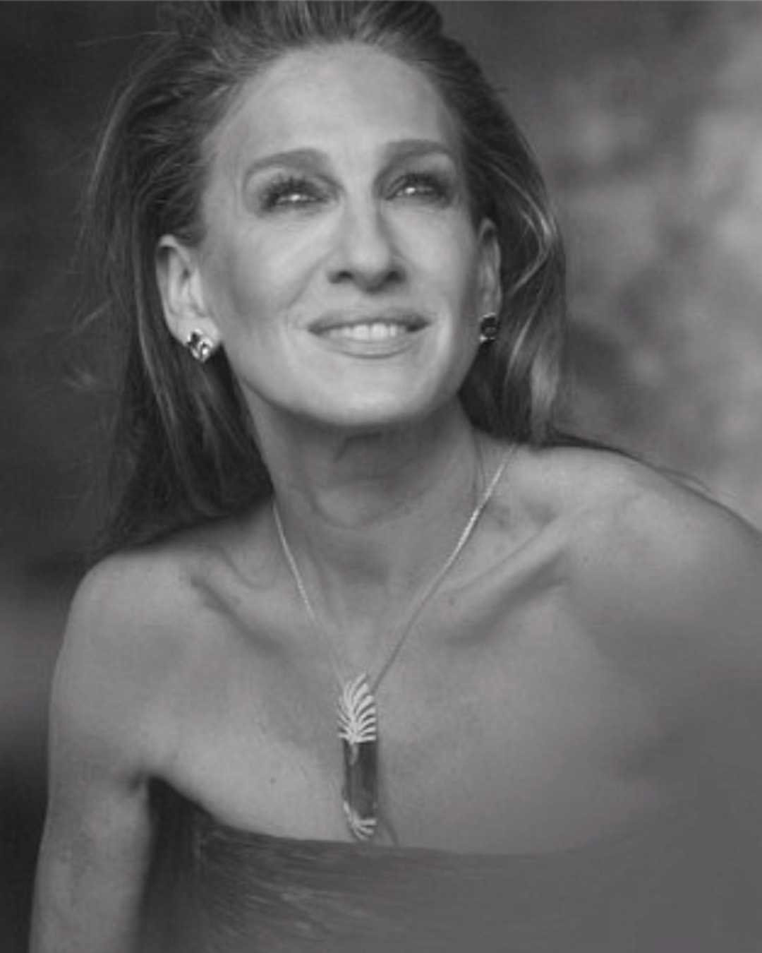 Currently reminiscing on the iconic Sarah Jessica Parker. With #AndJustLikeThat confirming this season’s finale will also be its last, we can’t help but wonder…is this truly the final chapter for Carrie Bradshaw? 

@SarahJessicaParker’s influence has always been larger than life, on screen and beyond. But will this be Carrie’s last word—or just a pause in the conversation? 

#AndJustLikeThat #CarrieBradshaw #SJP #Throwback #OnSet #DaylightStudio #SexAndTheCity