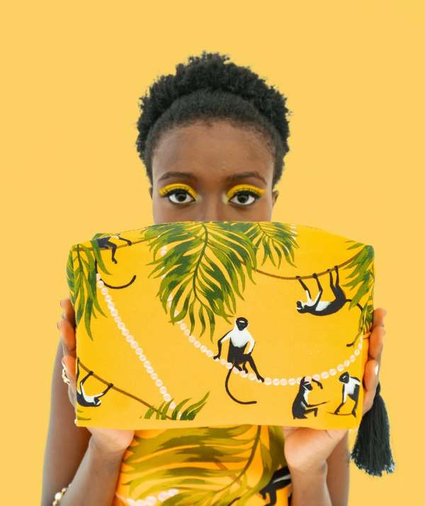 A story painted in gold and palms.