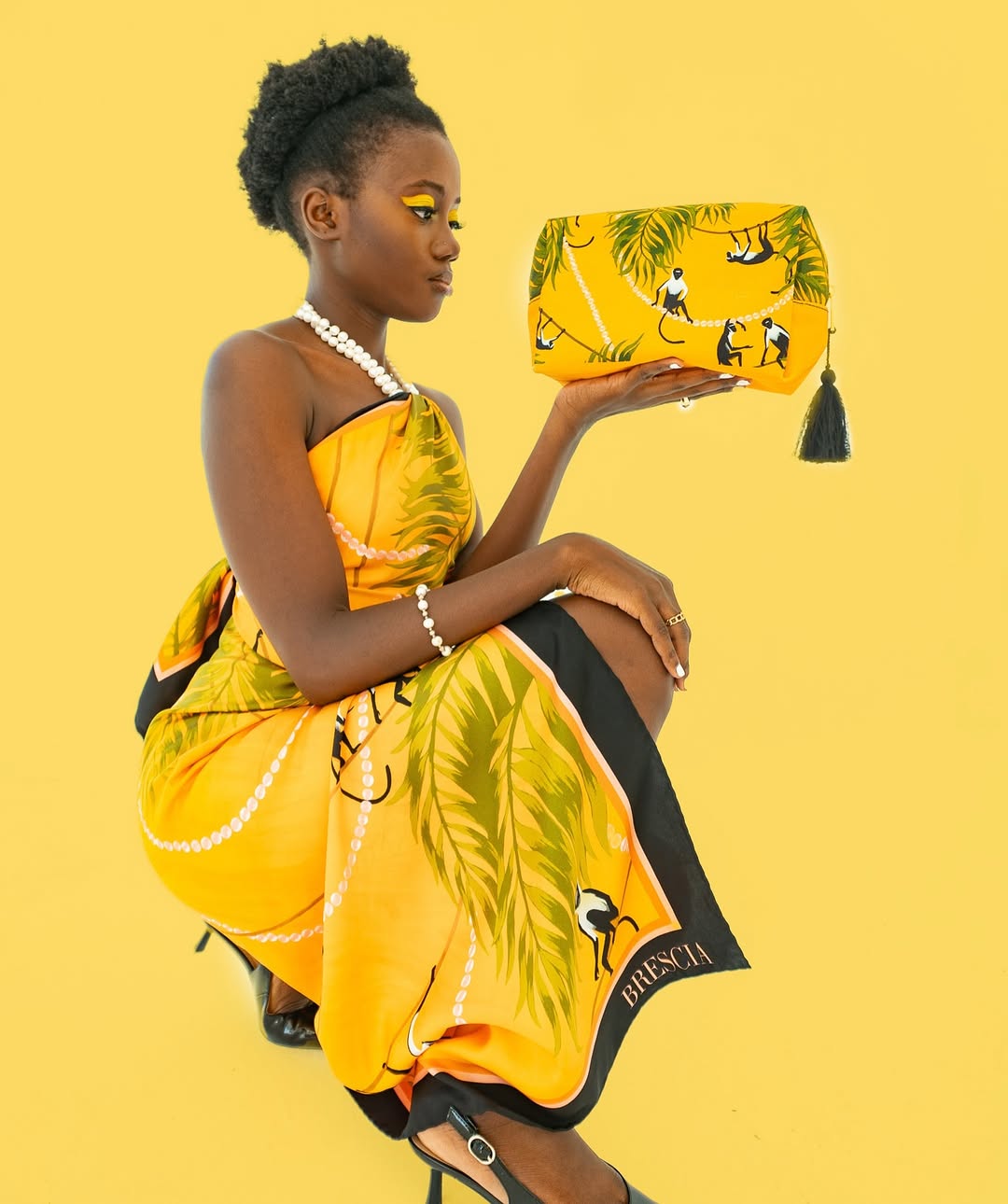 A story painted in gold and palms.
Every thread, every hue — Bréscia tells a story of bold elegance and effortless power. ✨

Show Director: @danamckellar
Co Show Director: @jaime_stephens_smith
Assistant Director: @fletcherjones15, @riley213322, and @sterlingkjones
Casting and Marketing Director: @martin||chloe
Web Design and Creative Director:
@jennabrookefashionphoto
Model: @leemonadaa_ 
Model Runway Coach and Art Director: @quinnntoliver Designers: @officialhouseofarmadaus, @modelistedesigns, @brescianyc, and @annajeffreys.talent
Makeup: @fatimabartistry and @aaliyahj.makeup
Hair: @styled_by_donna24
Lighting & Audio: @daylight
Venue: @daylight
Lead Photographer: huffoto
Assistant photographer: @flanneryrushellstudios
Videography: @jennabrookefashionphoto

#NouvelleProductions #NYFW2025 #DallasExpo #ModelAndTalentExpo #FashionStorytelling #Emerging Talent #GlobalRunway #DallasEvents #NYFWtoDallas
#Brescia #ResortLuxury #EditorialStyle #TropicalElegance #FashionArtistry