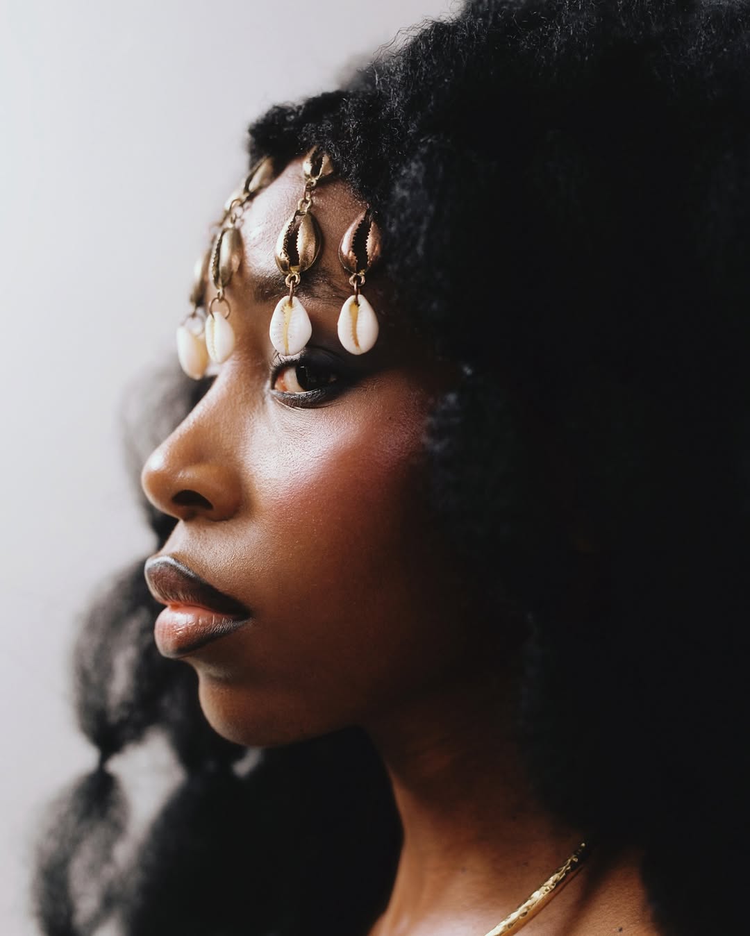 Hélène Tchen X CREATURA Jul. 25